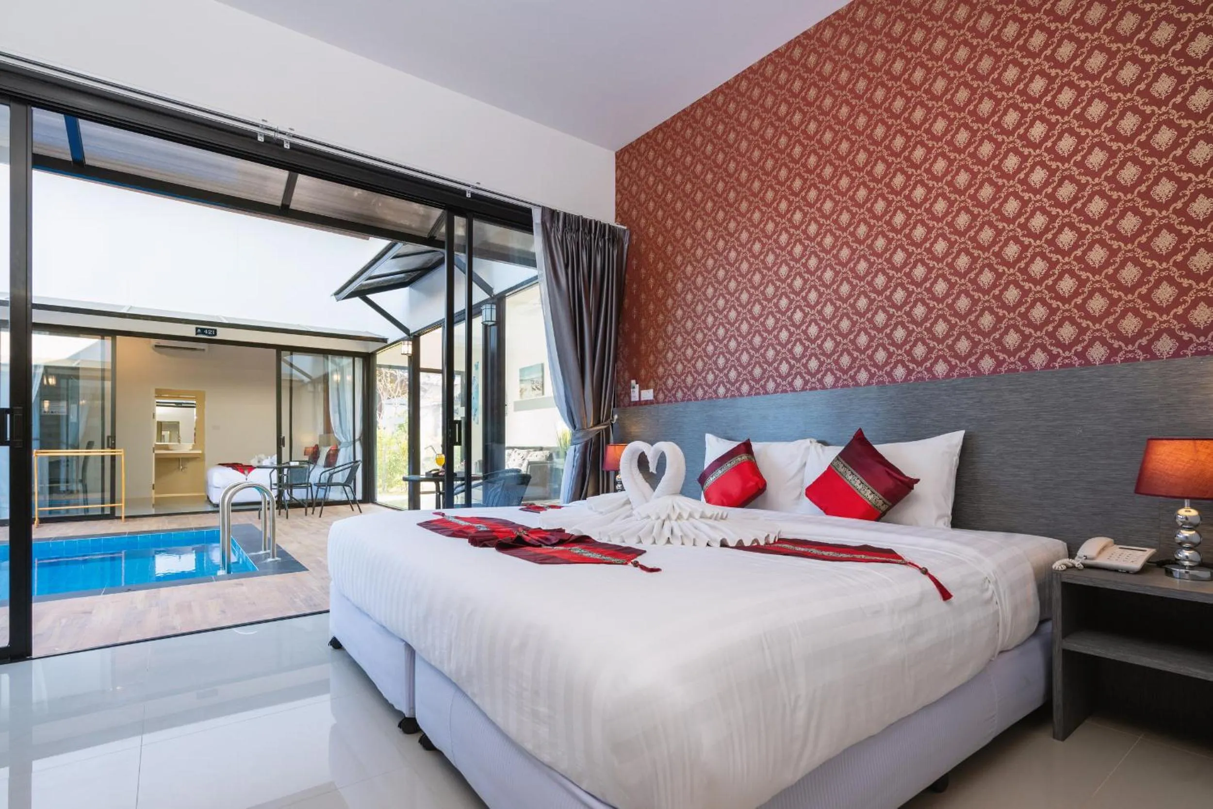 4 Bedrooms Pool Villa in Thames Tara Private Pool Villa Rawai Phuket