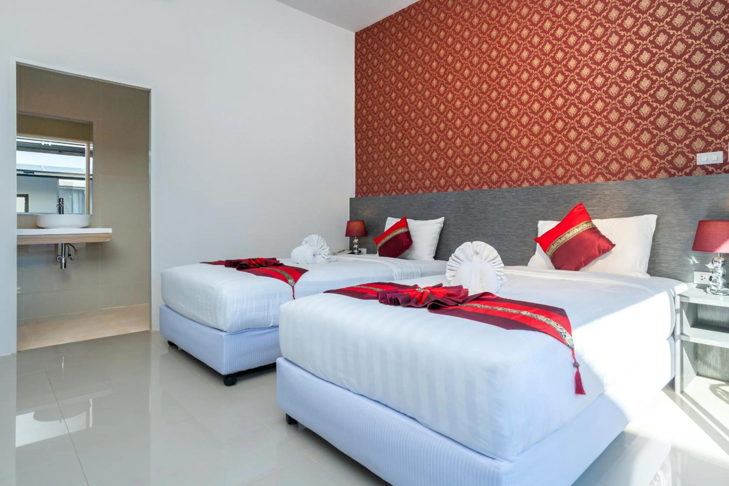 Bed in Thames Tara Private Pool Villa Rawai Phuket