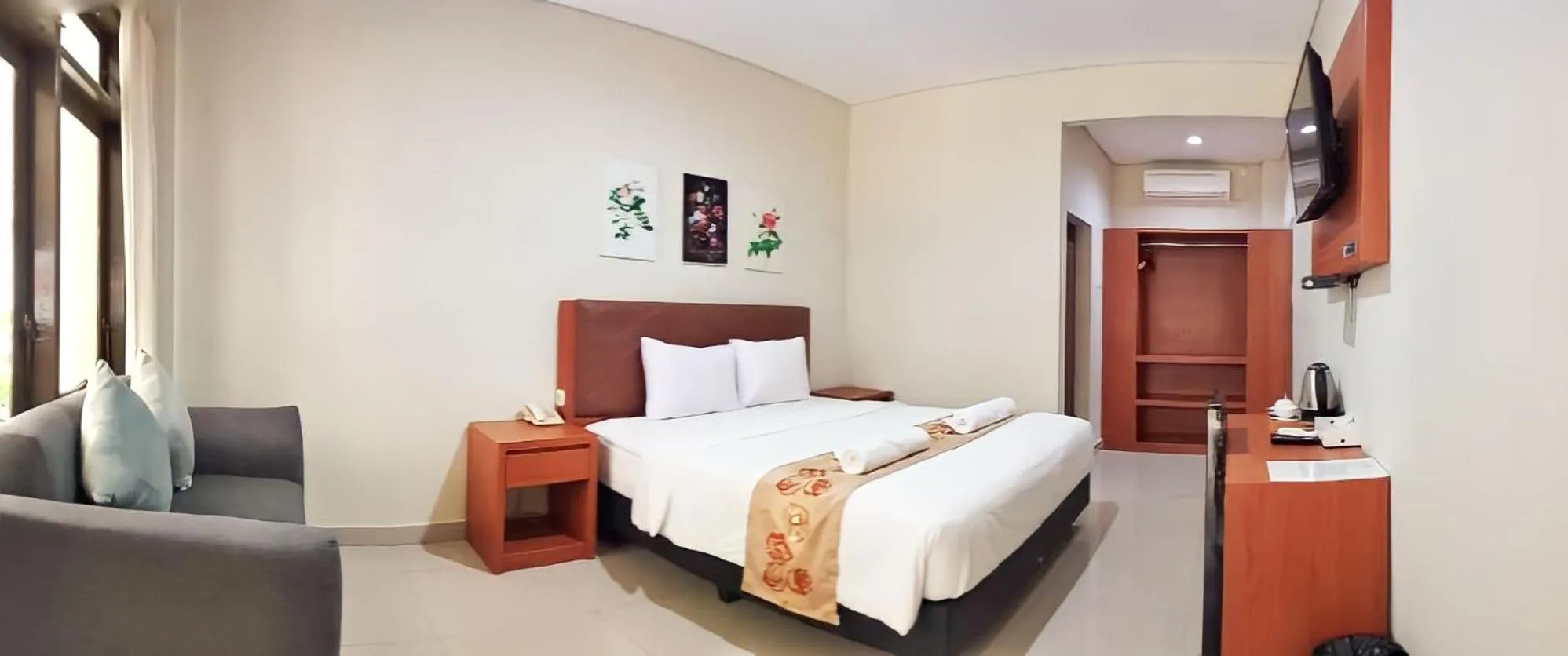 Bedroom, Bed in Lombok Mayura Hotel