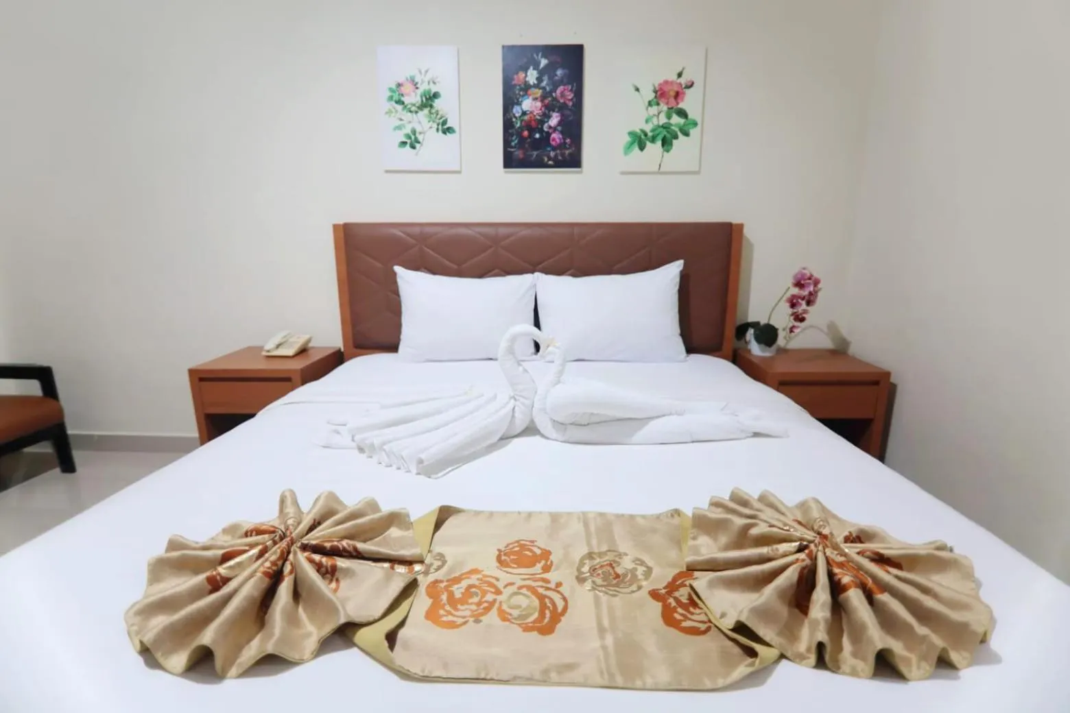 Bedroom, Bed in Lombok Mayura Hotel