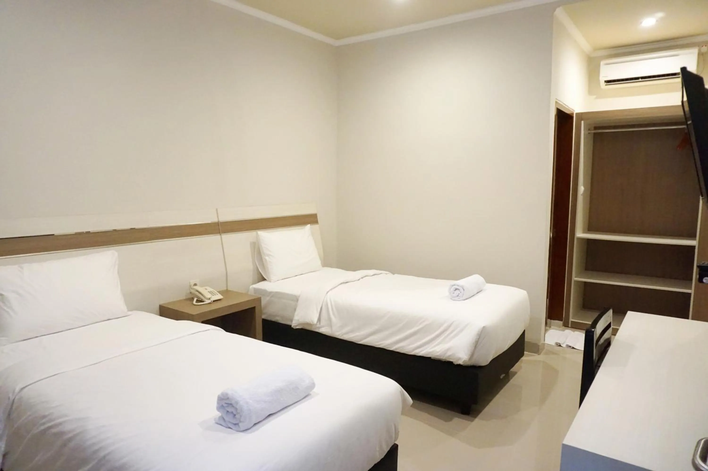 Bed in Lombok Mayura Hotel