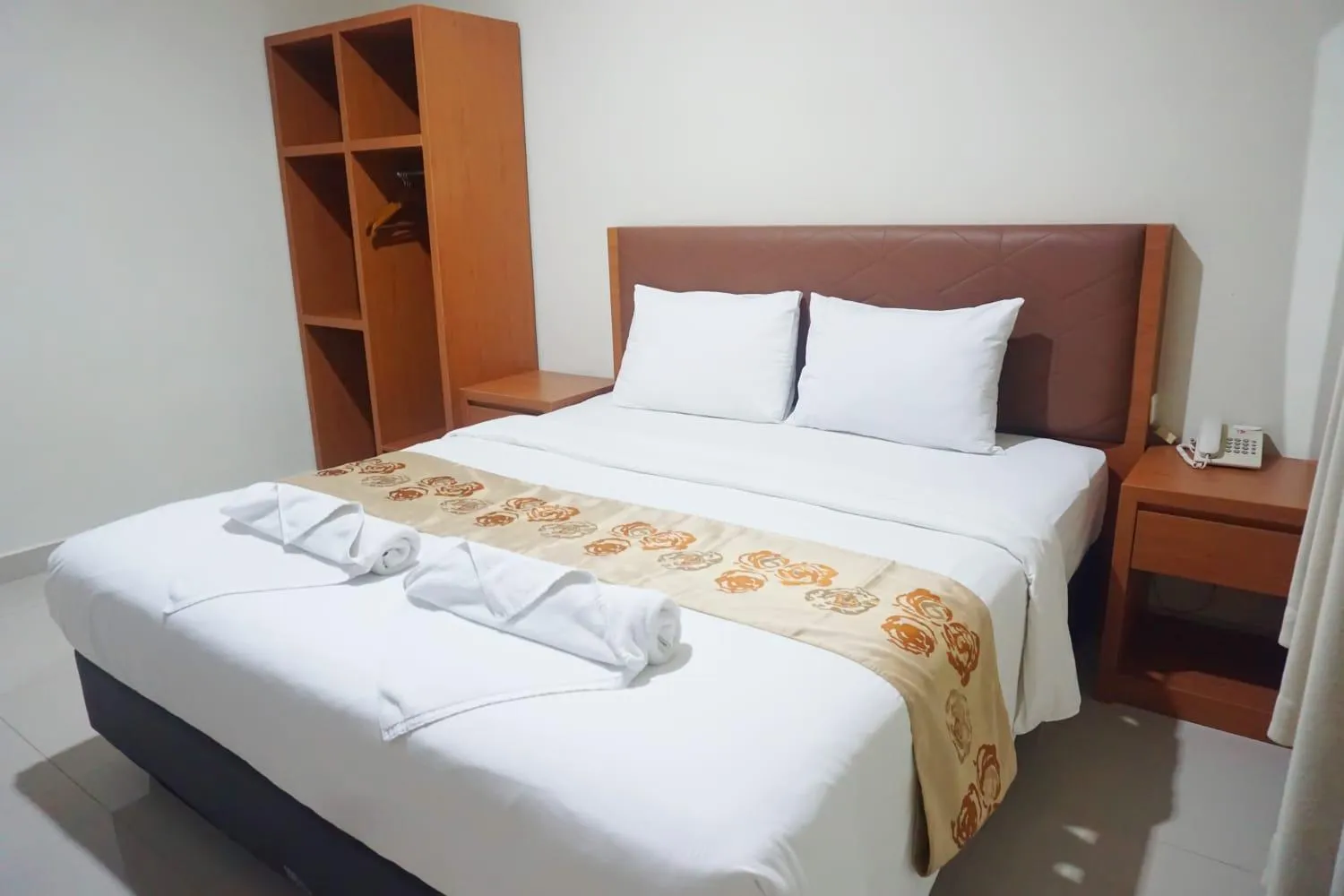 Bedroom, Bed in Lombok Mayura Hotel