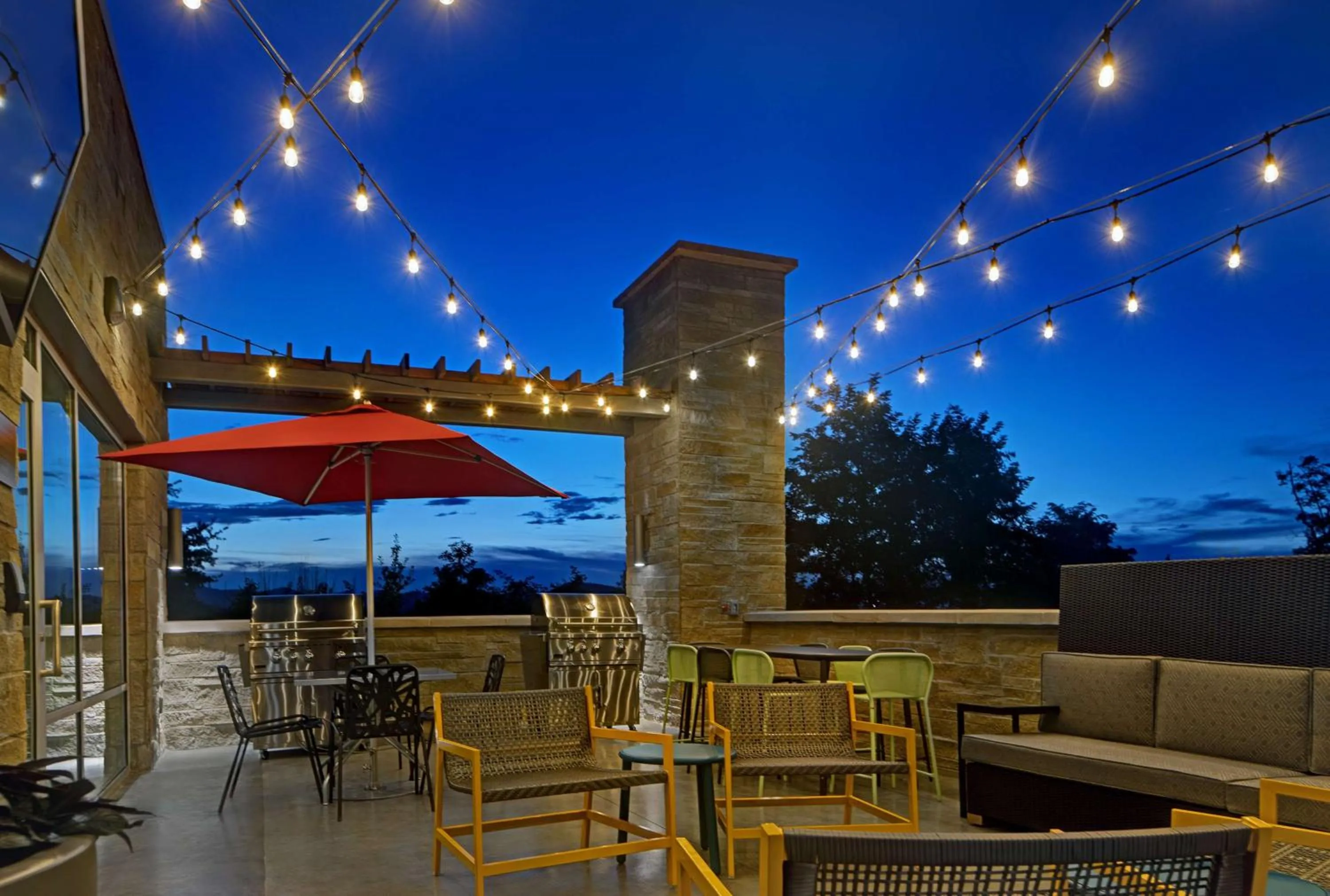 Patio in Home2 Suites By Hilton Asheville Airport