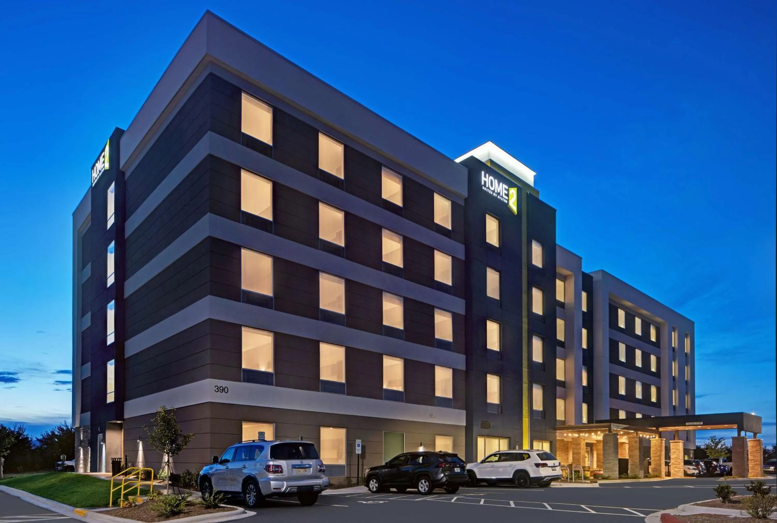 Property building in Home2 Suites By Hilton Asheville Airport