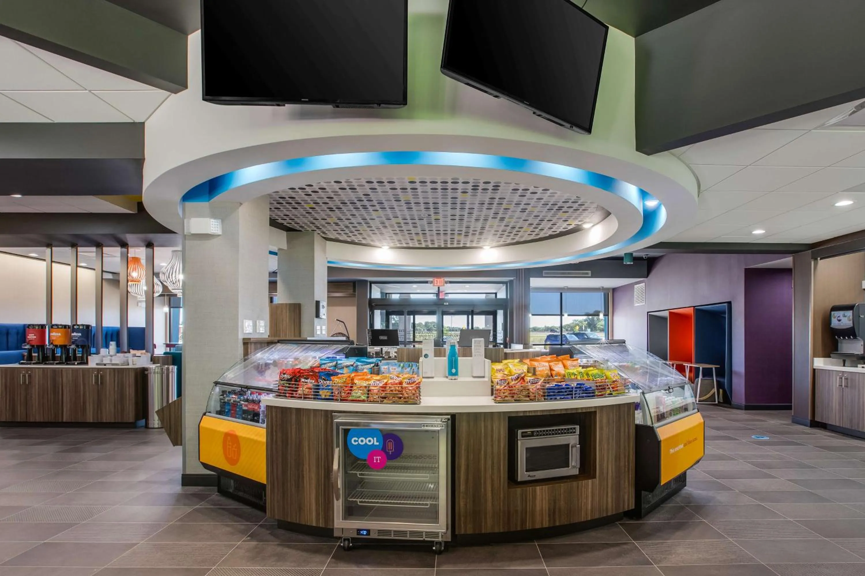 Lobby or reception in Tru By Hilton Saint Joseph