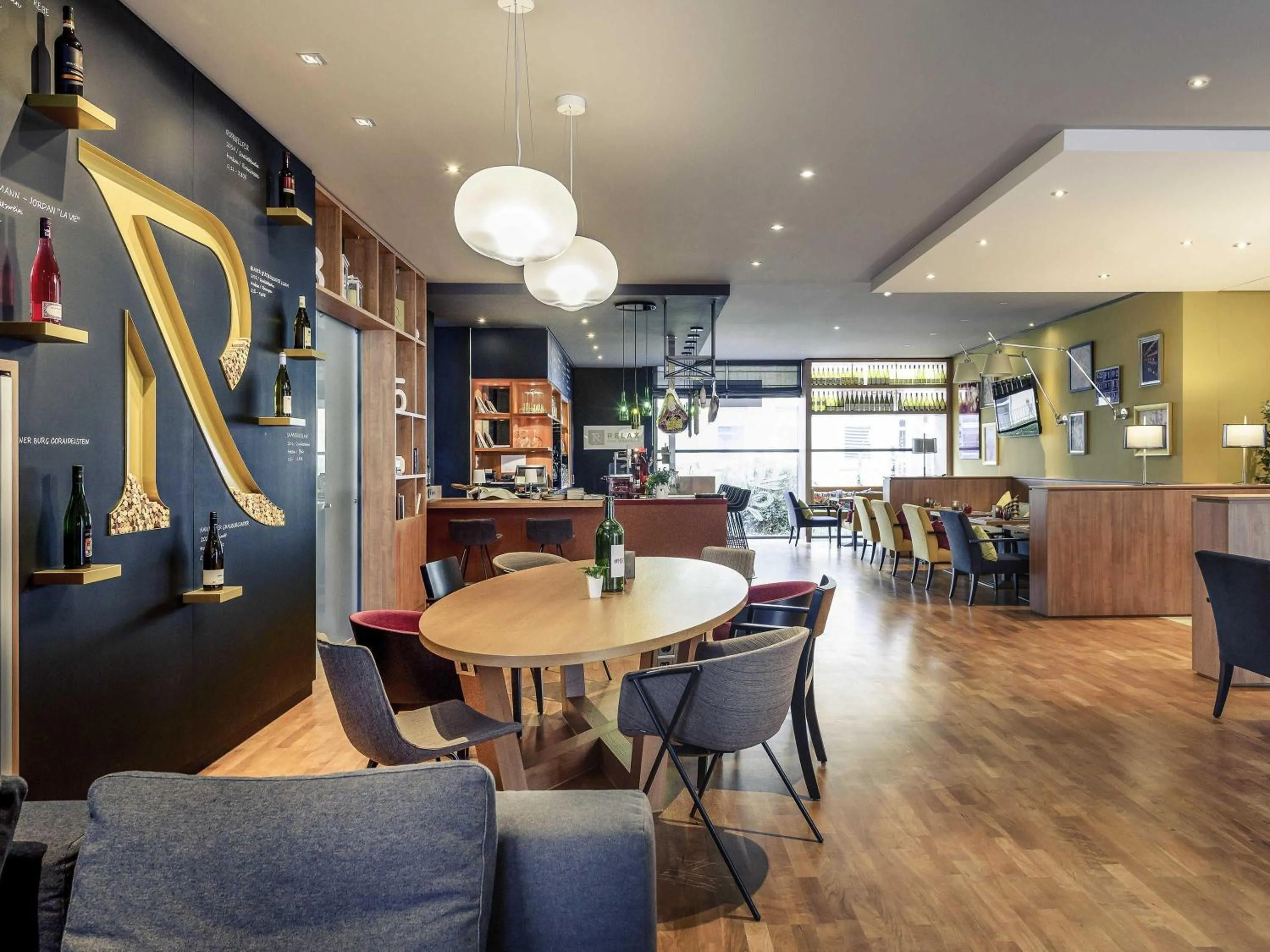 Lounge or bar in Mercure Hotel Mannheim am Rathaus