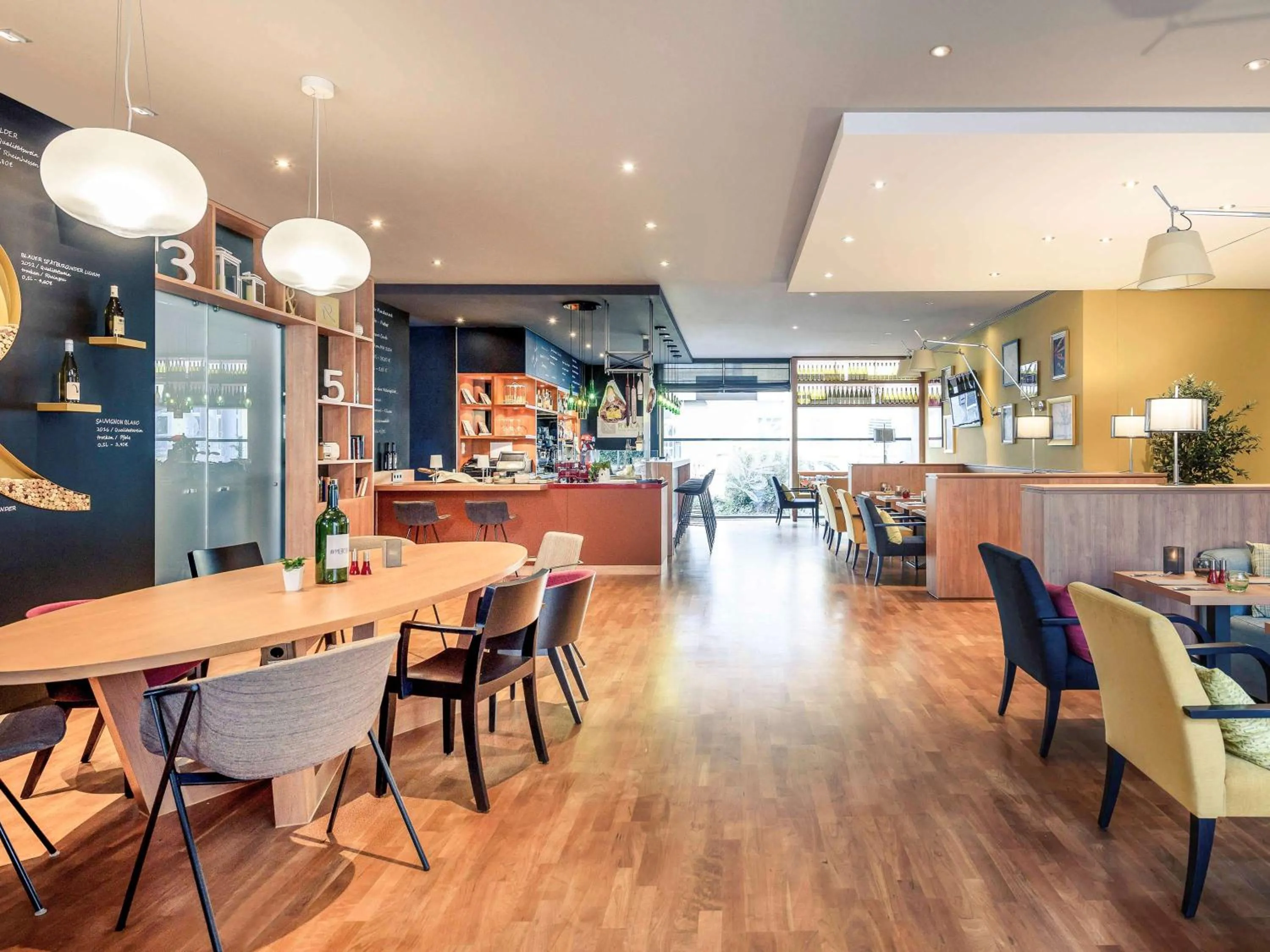 Restaurant/places to eat in Mercure Hotel Mannheim am Rathaus