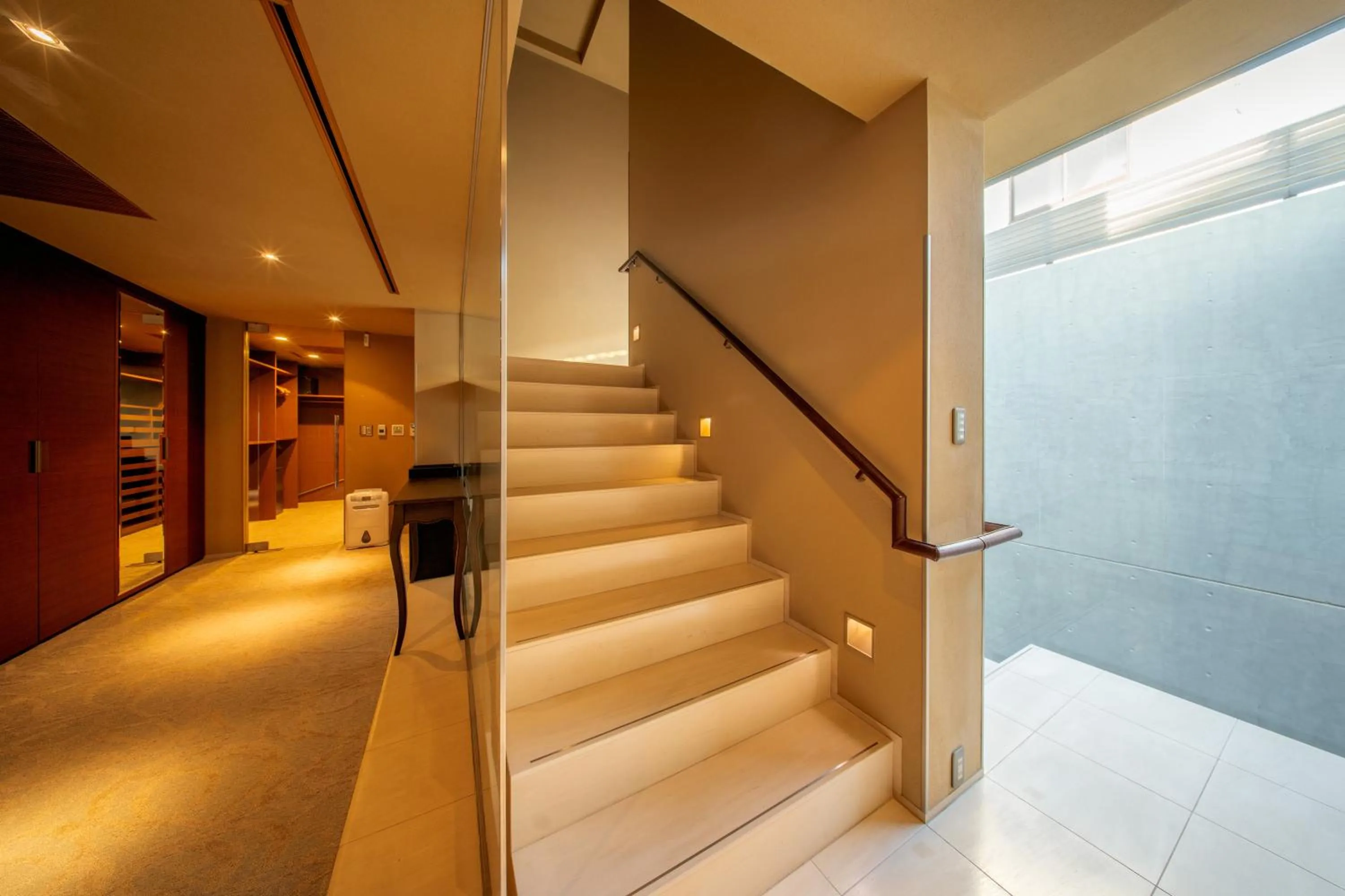 Azabu Modern House The Tokyo Tower can be seen from the villa 500m2