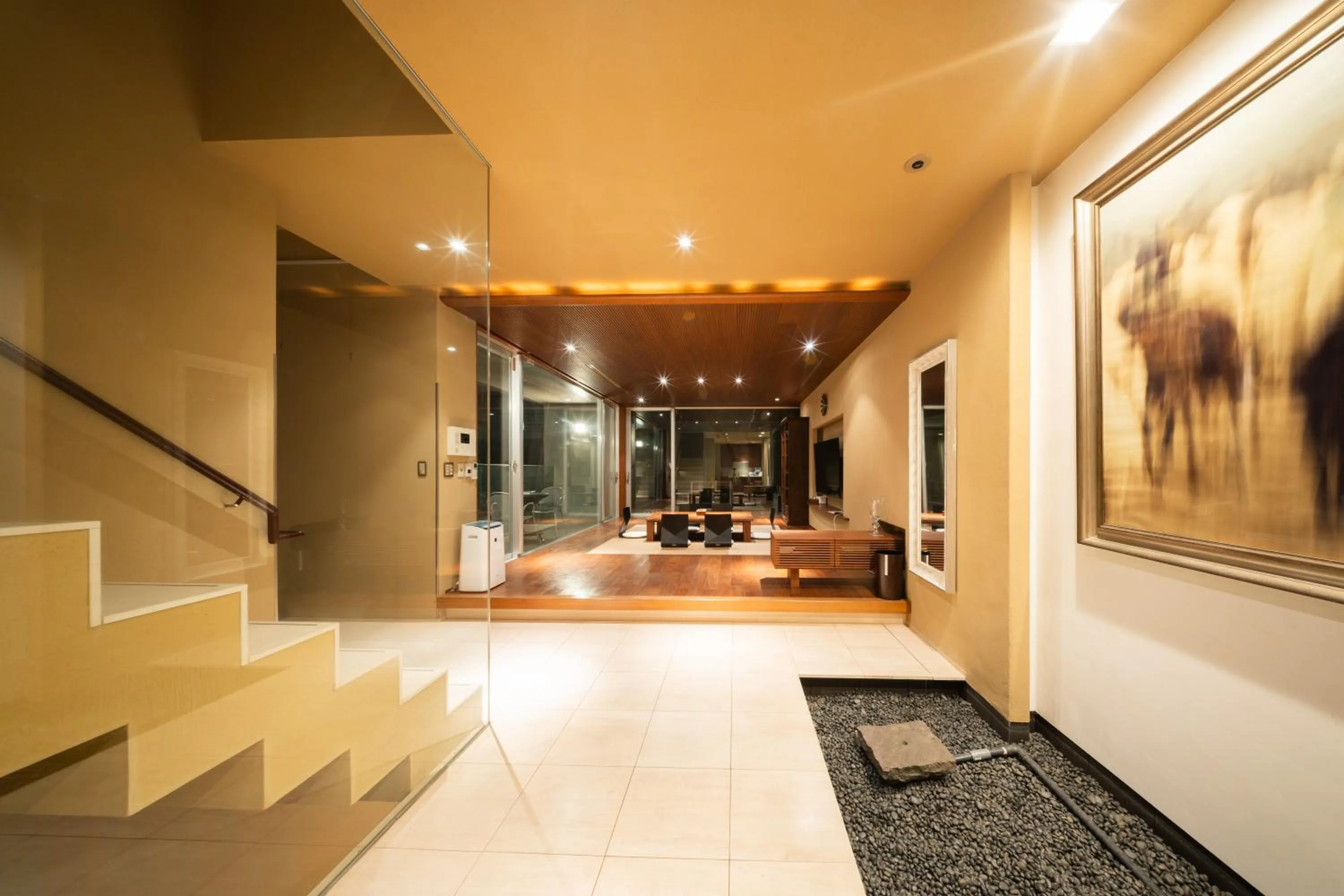 Azabu Modern House The Tokyo Tower can be seen from the villa 500m2