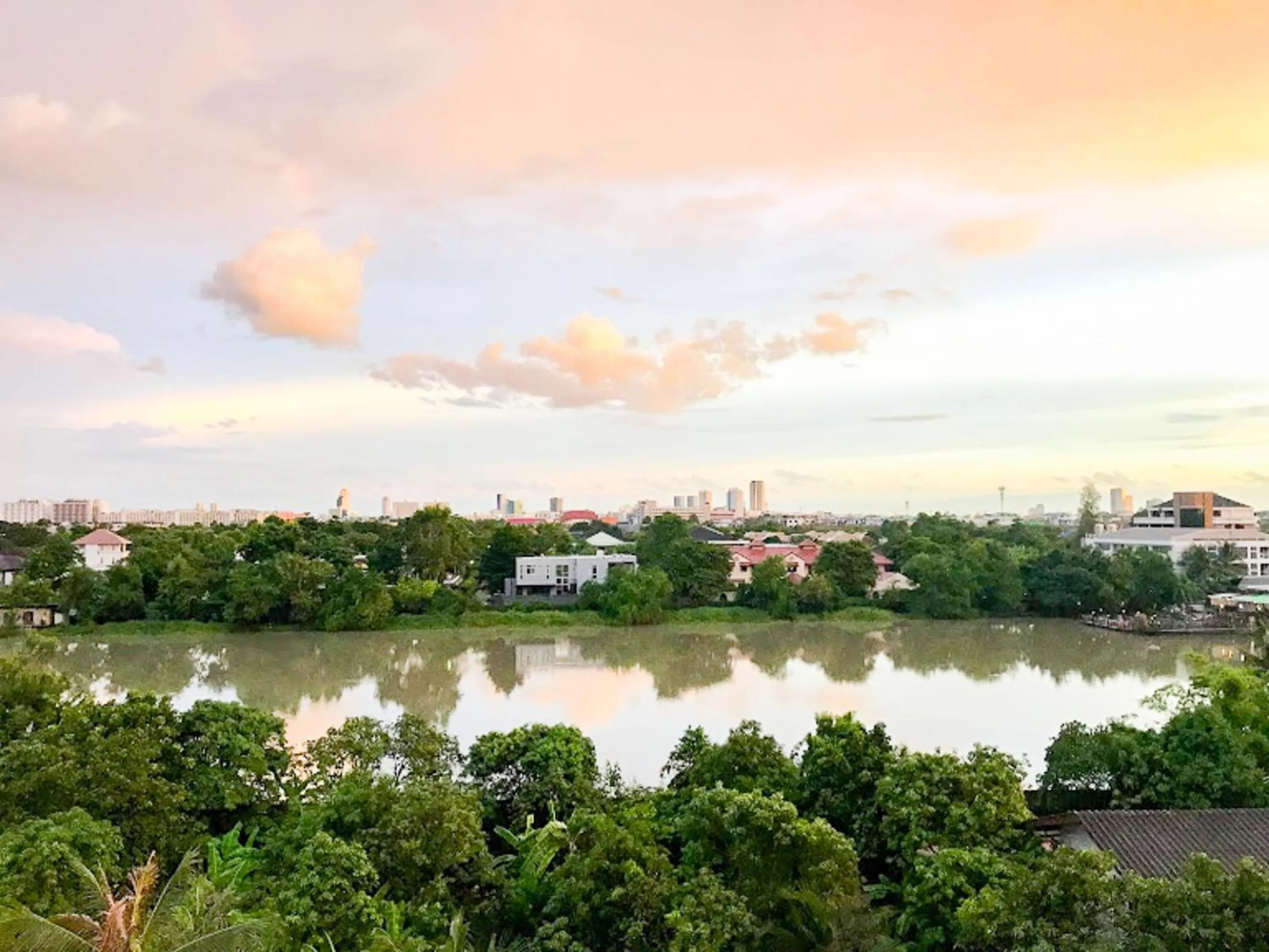 Lake view in Delighted Bangkok Hotel