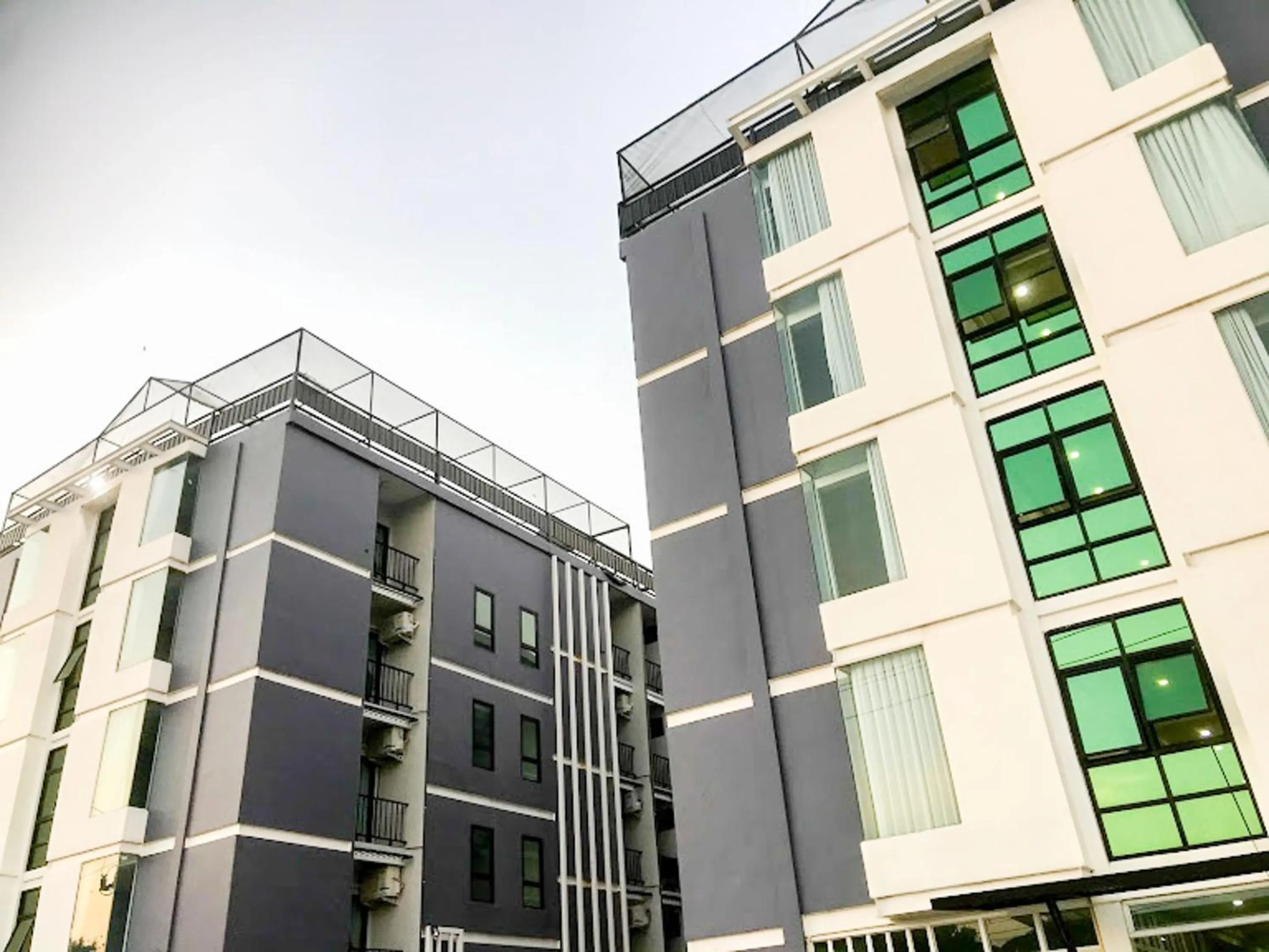 Property building in Delighted Bangkok Hotel