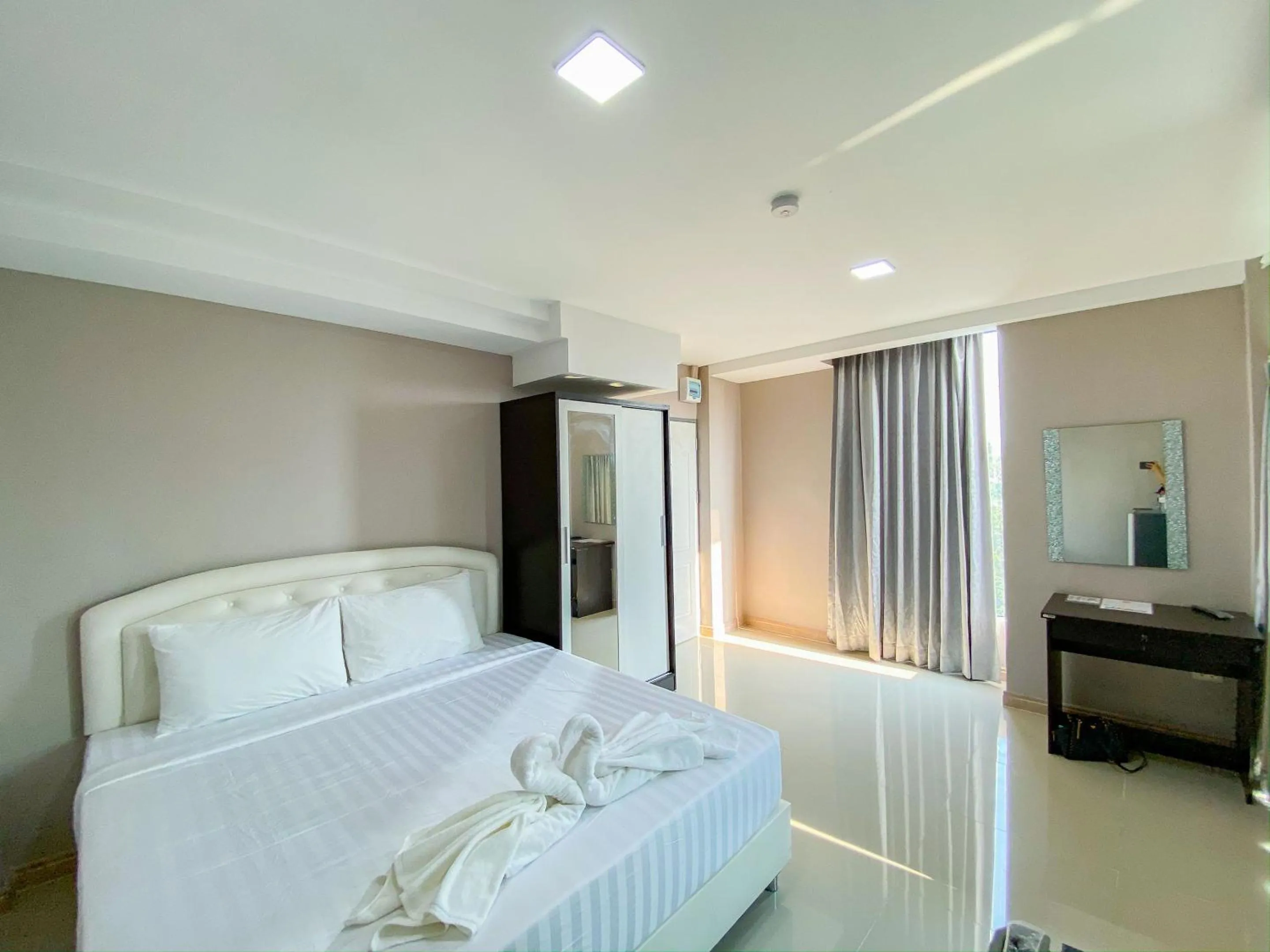 Bed in Delighted Bangkok Hotel