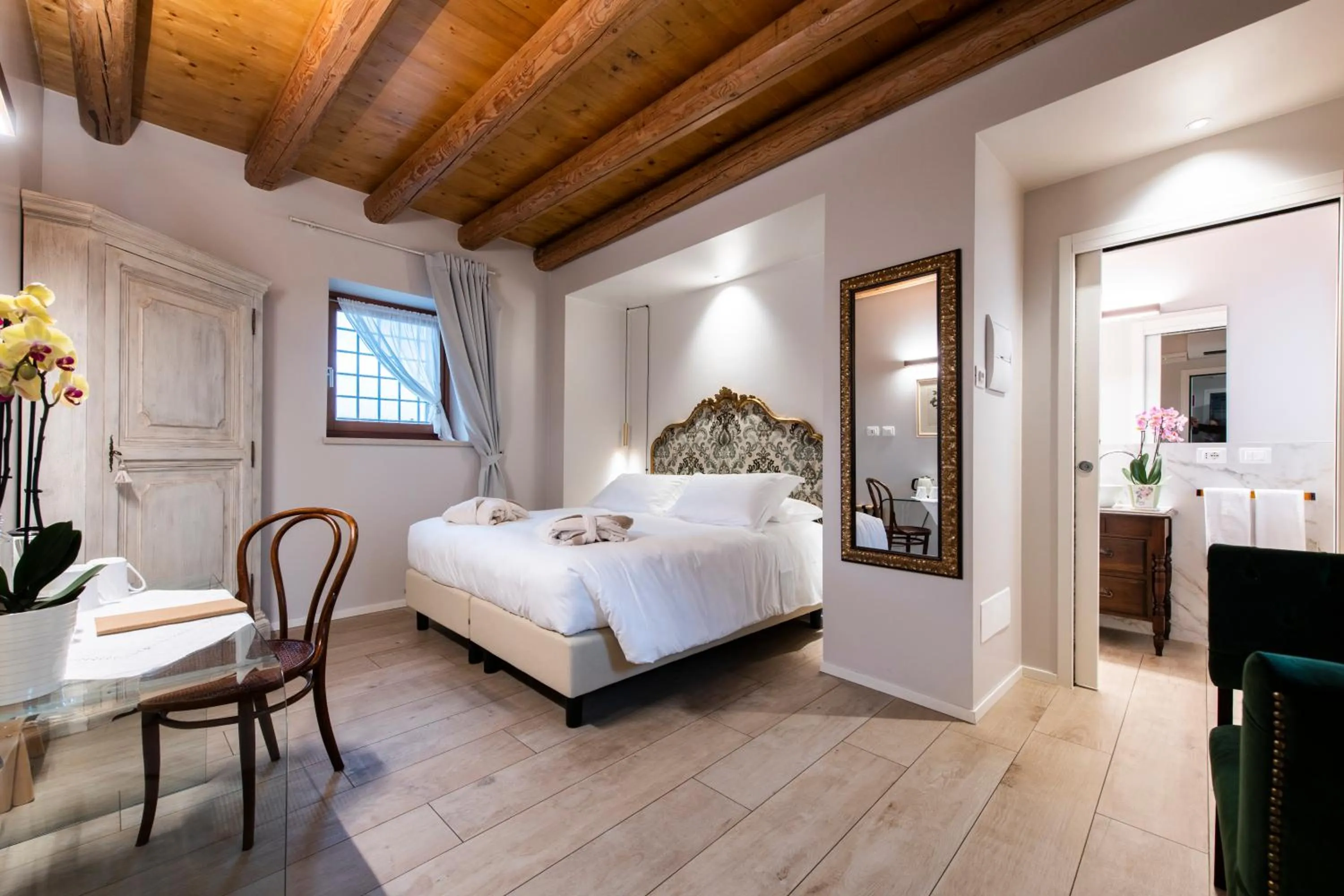 Bed in Magari Estates Boutique Hotel