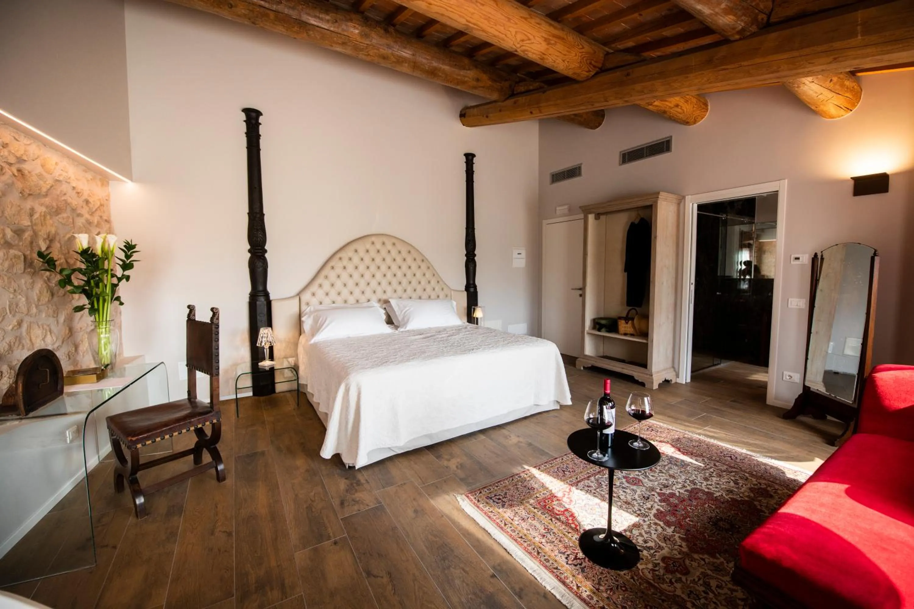 Photo of the whole room, Bed in Magari Estates Boutique Hotel