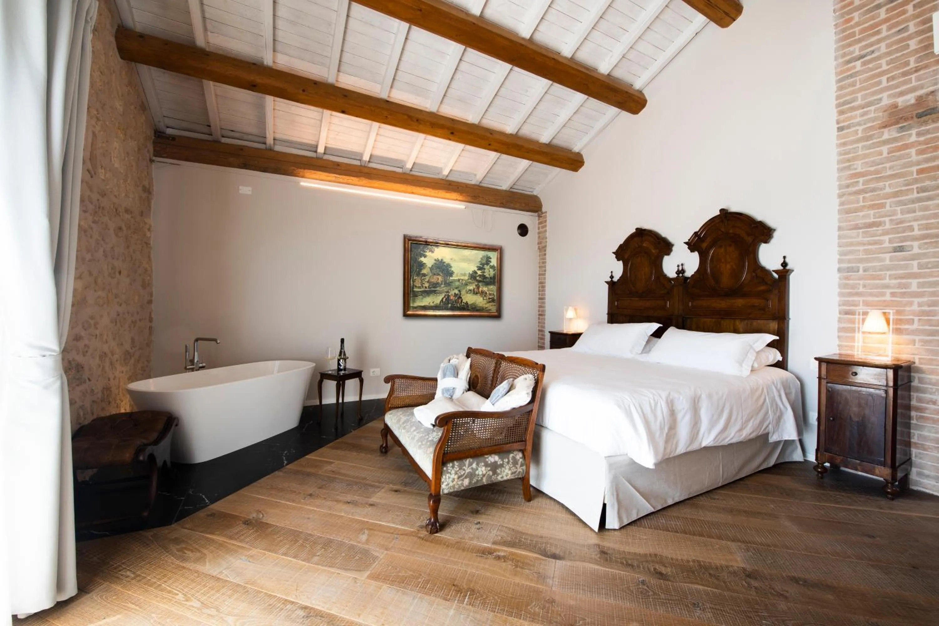 Bed in Magari Estates Boutique Hotel
