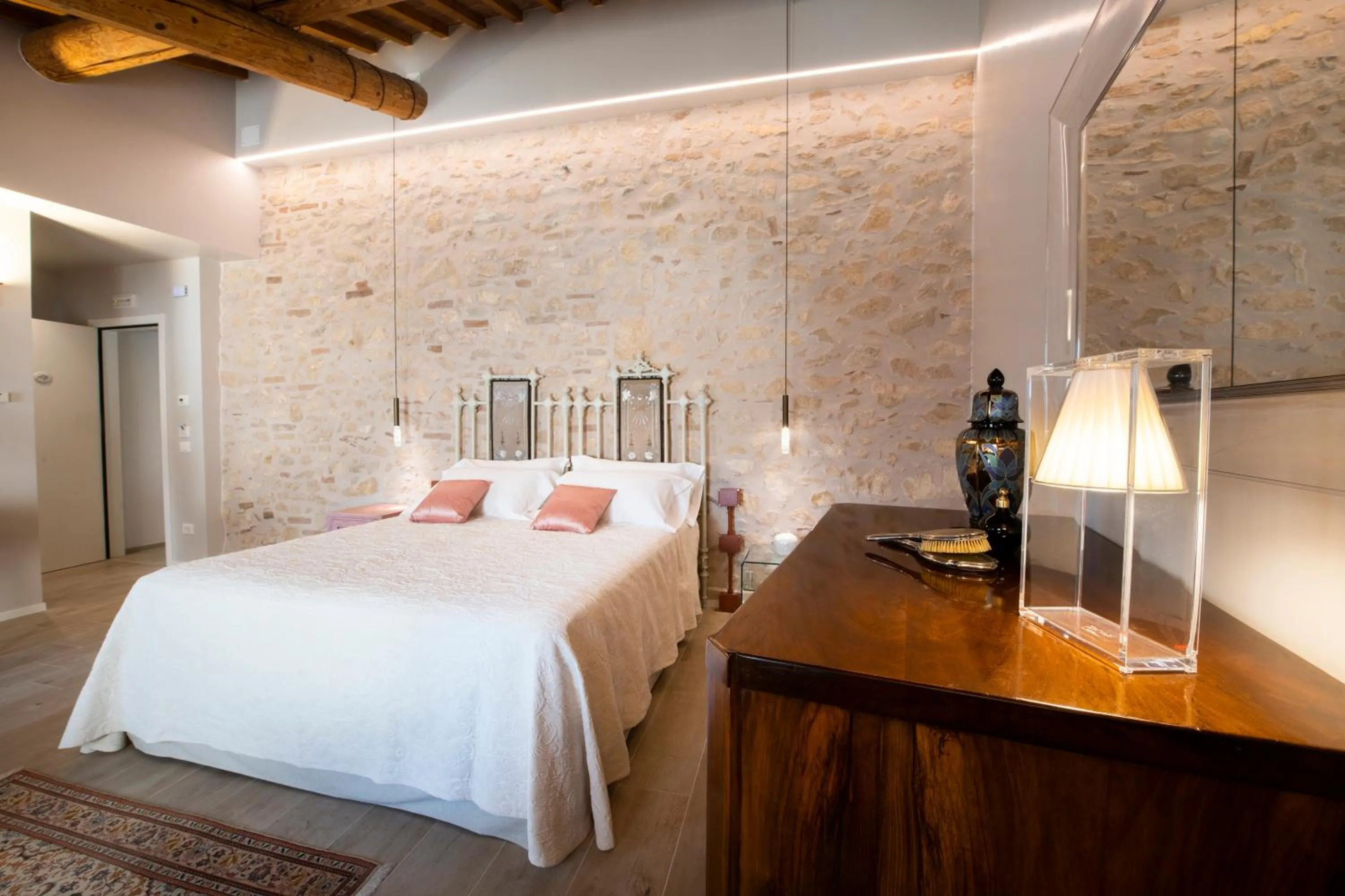 Bed in Magari Estates Boutique Hotel