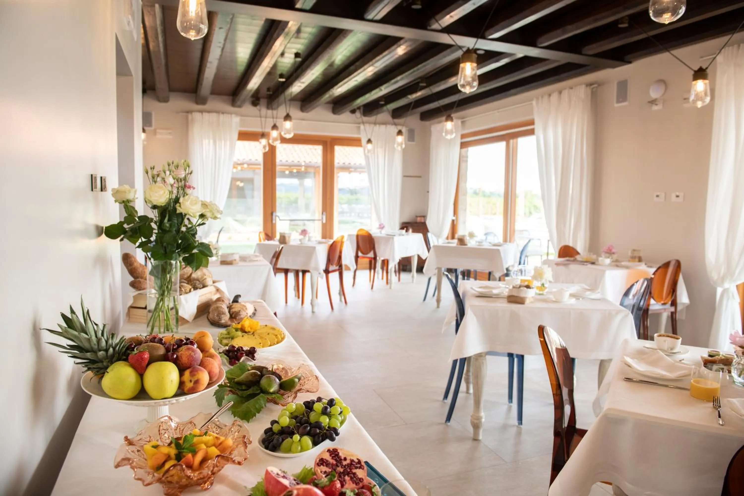 Lounge or bar in Magari Estates Boutique Hotel