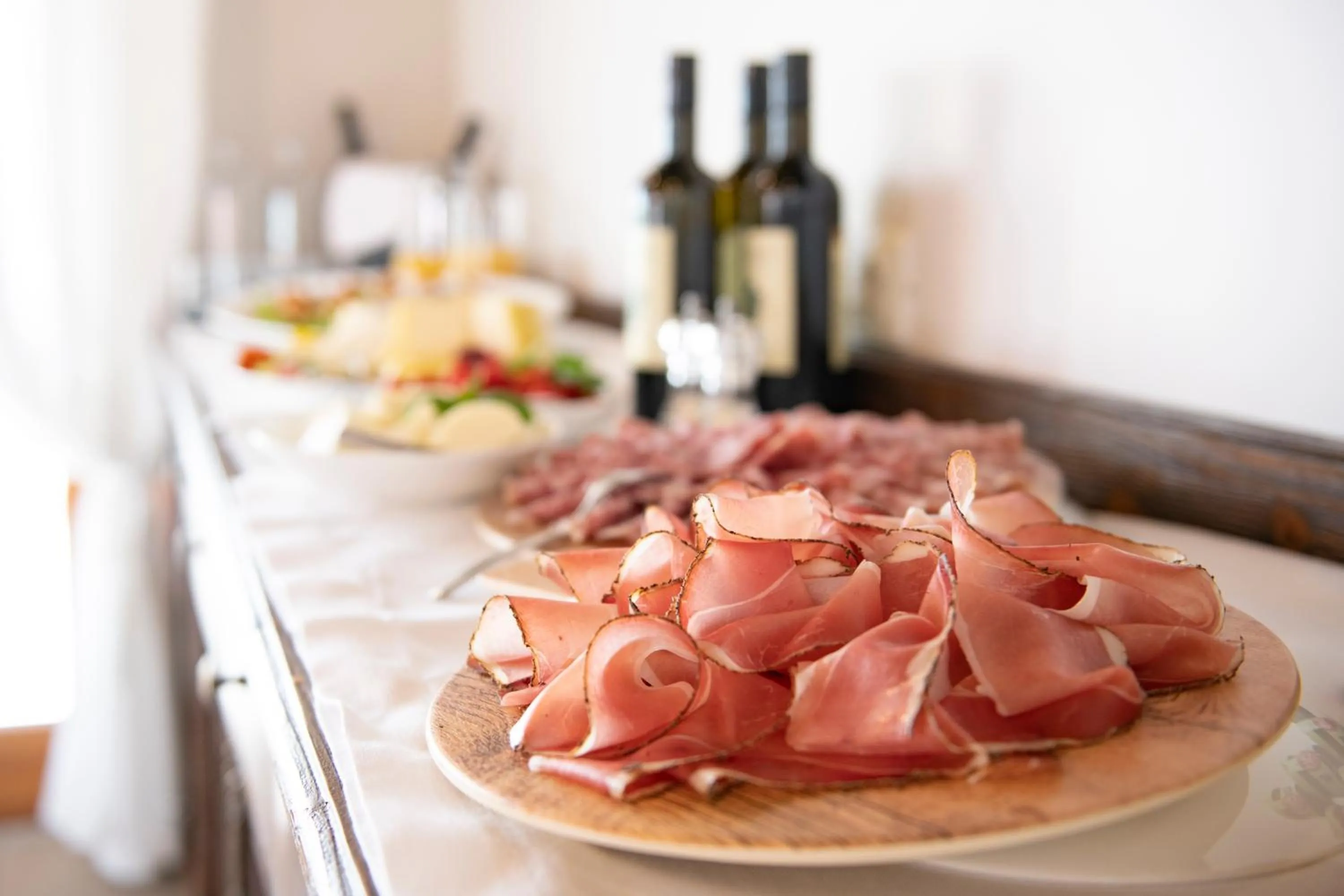 Breakfast in Magari Estates Boutique Hotel