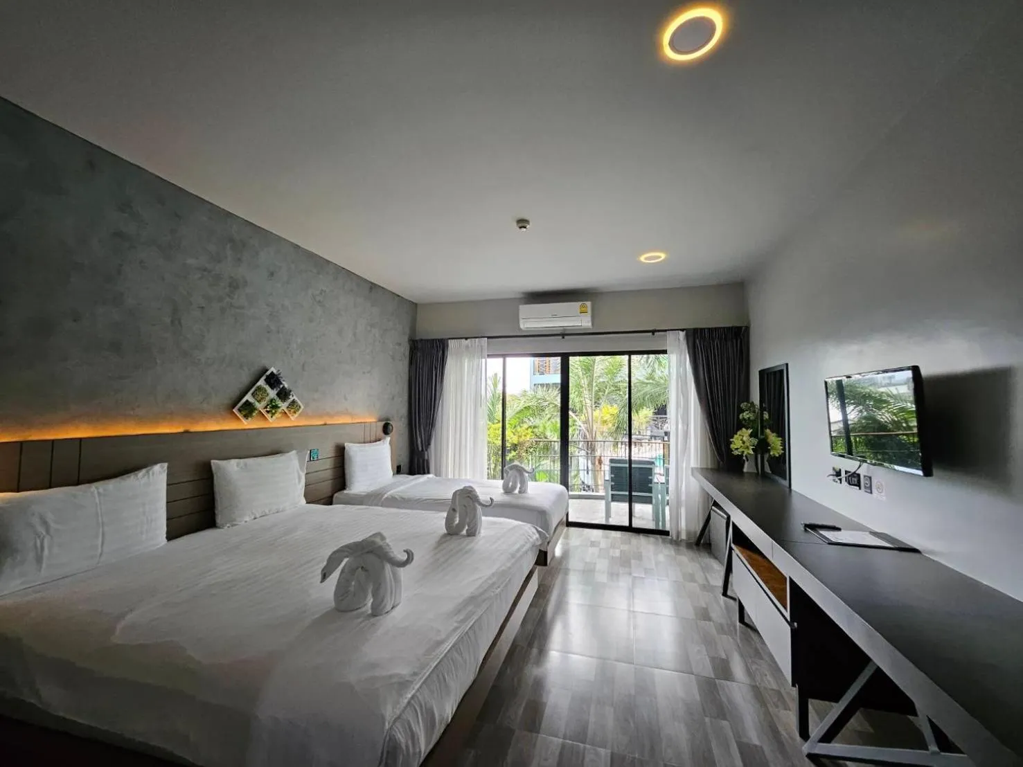 Bedroom, Bed in Little Loft Hotel