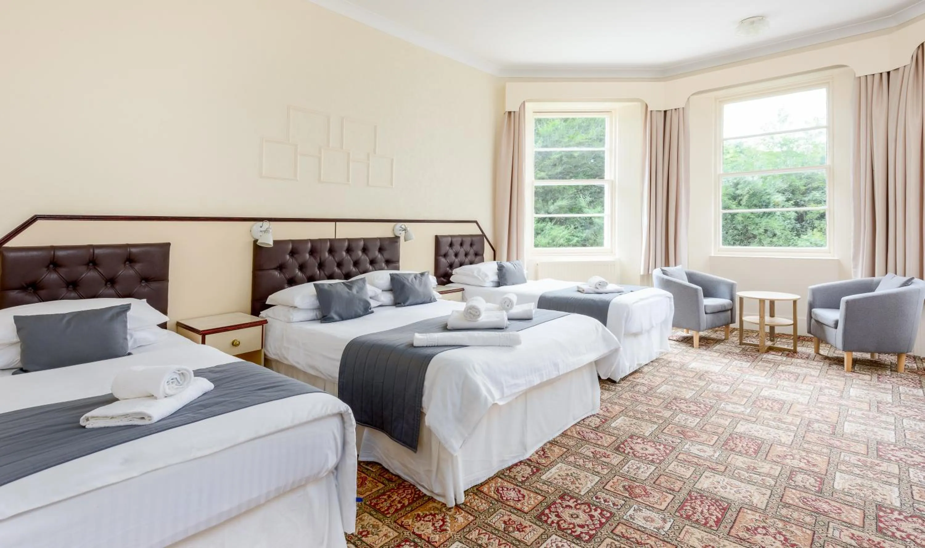 Bed in Devonshire Hotel