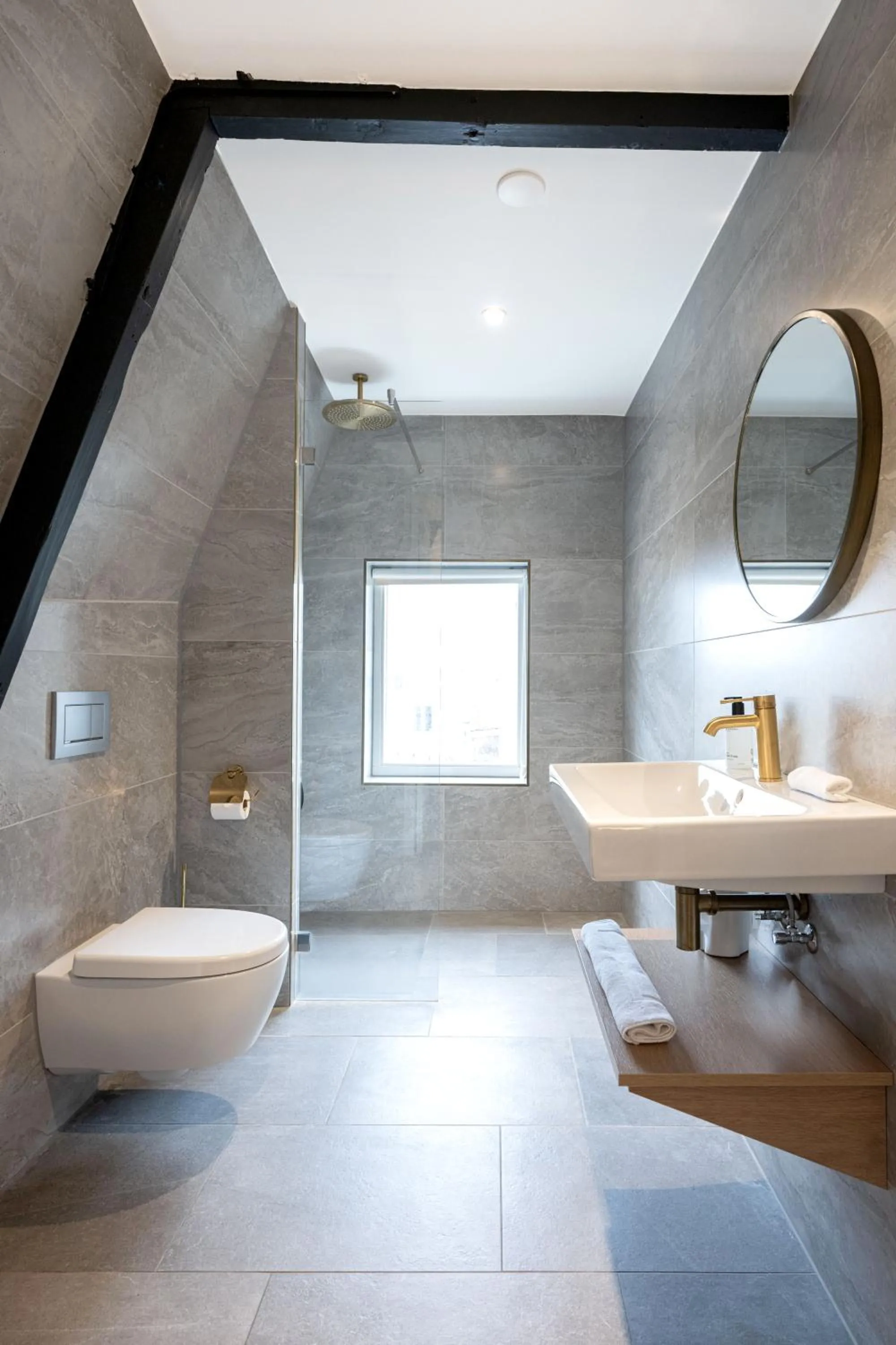 Shower in Anegang Boutique Hotel