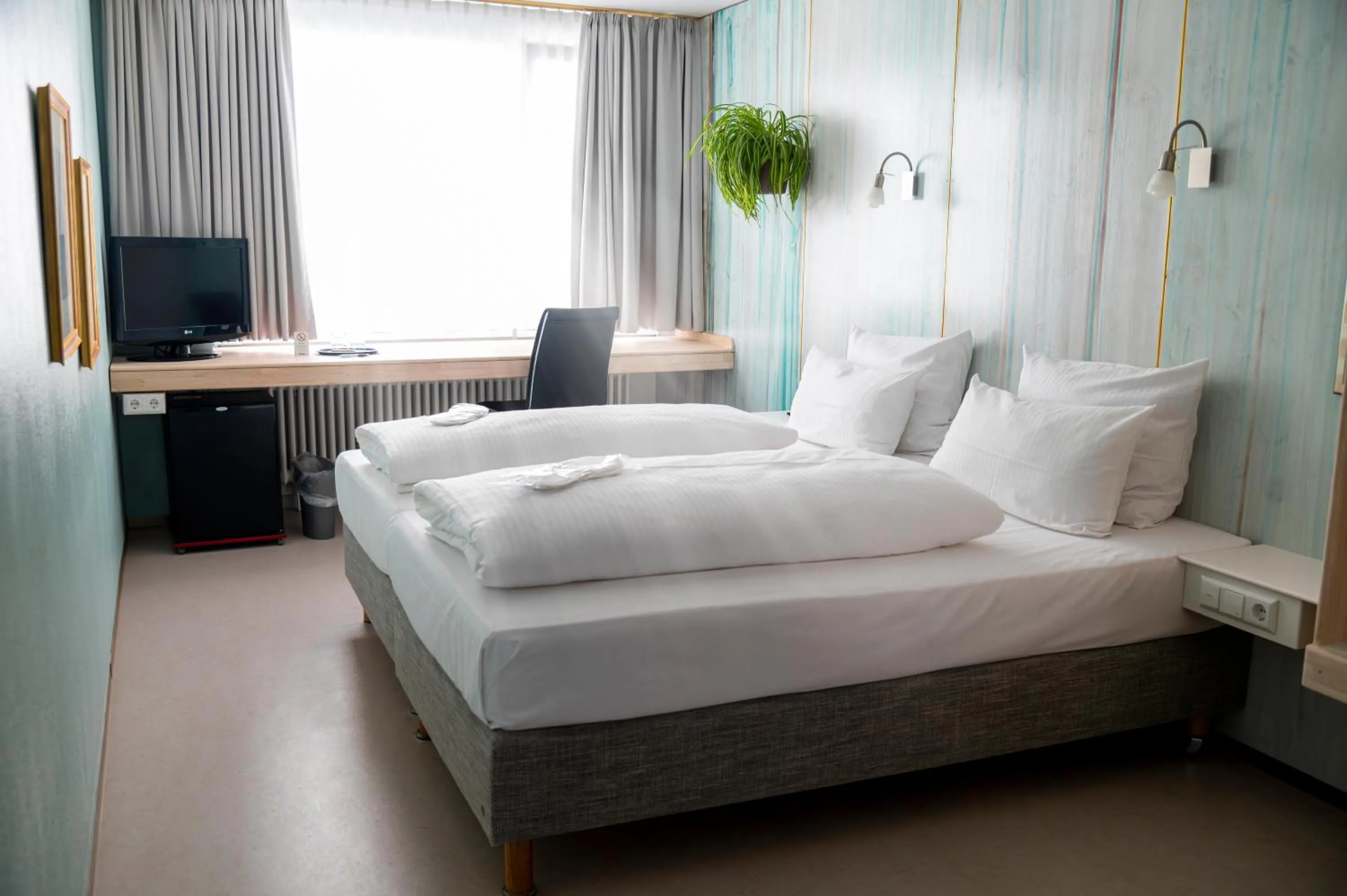 Bed in Abalon Hotel ideal