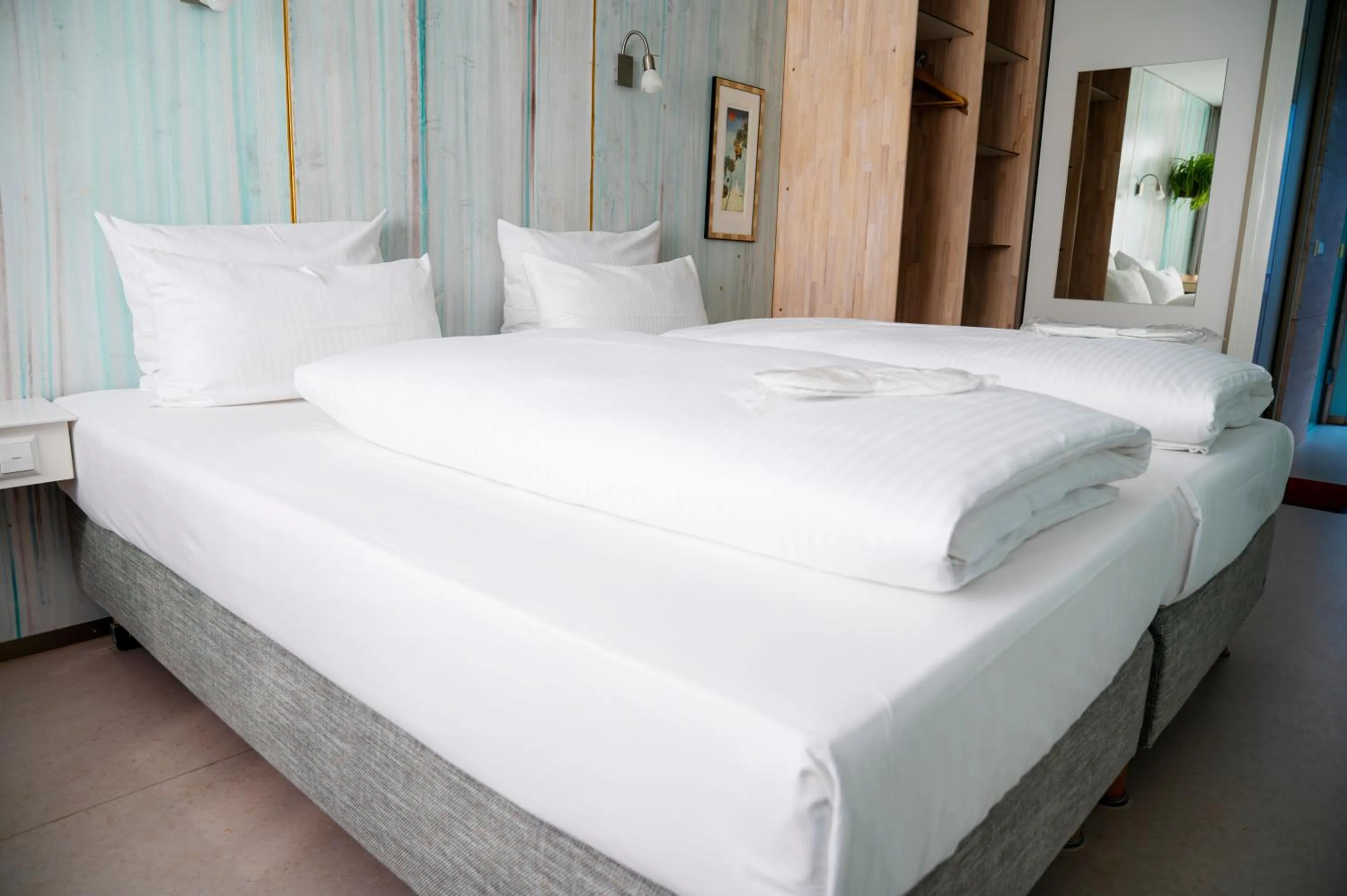 Bed in Abalon Hotel ideal