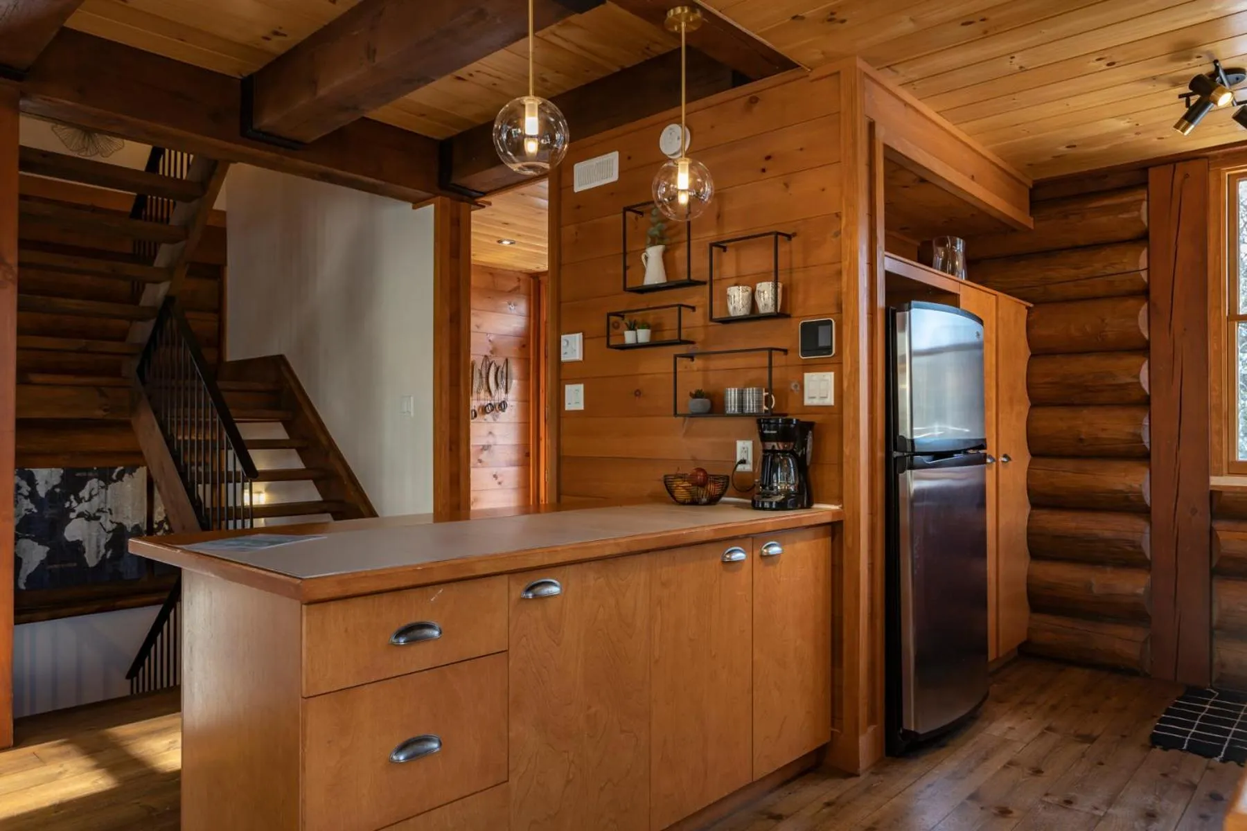 Kitchen or kitchenette in 4-Bedroom Chalet Fraternite in Lac-Superieur Tremblant