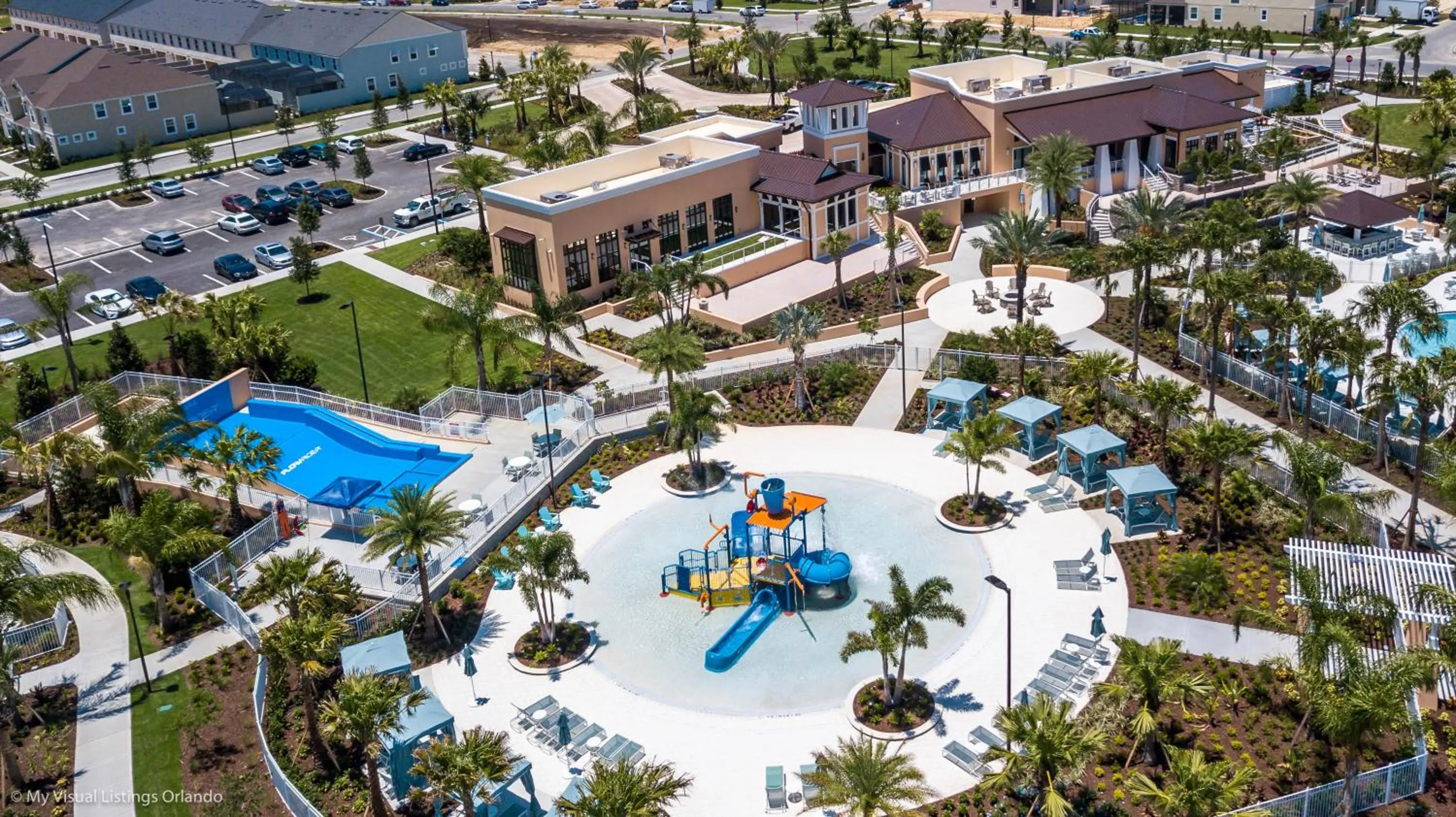 Beautiful Townhome wPool &FREE Resort Access