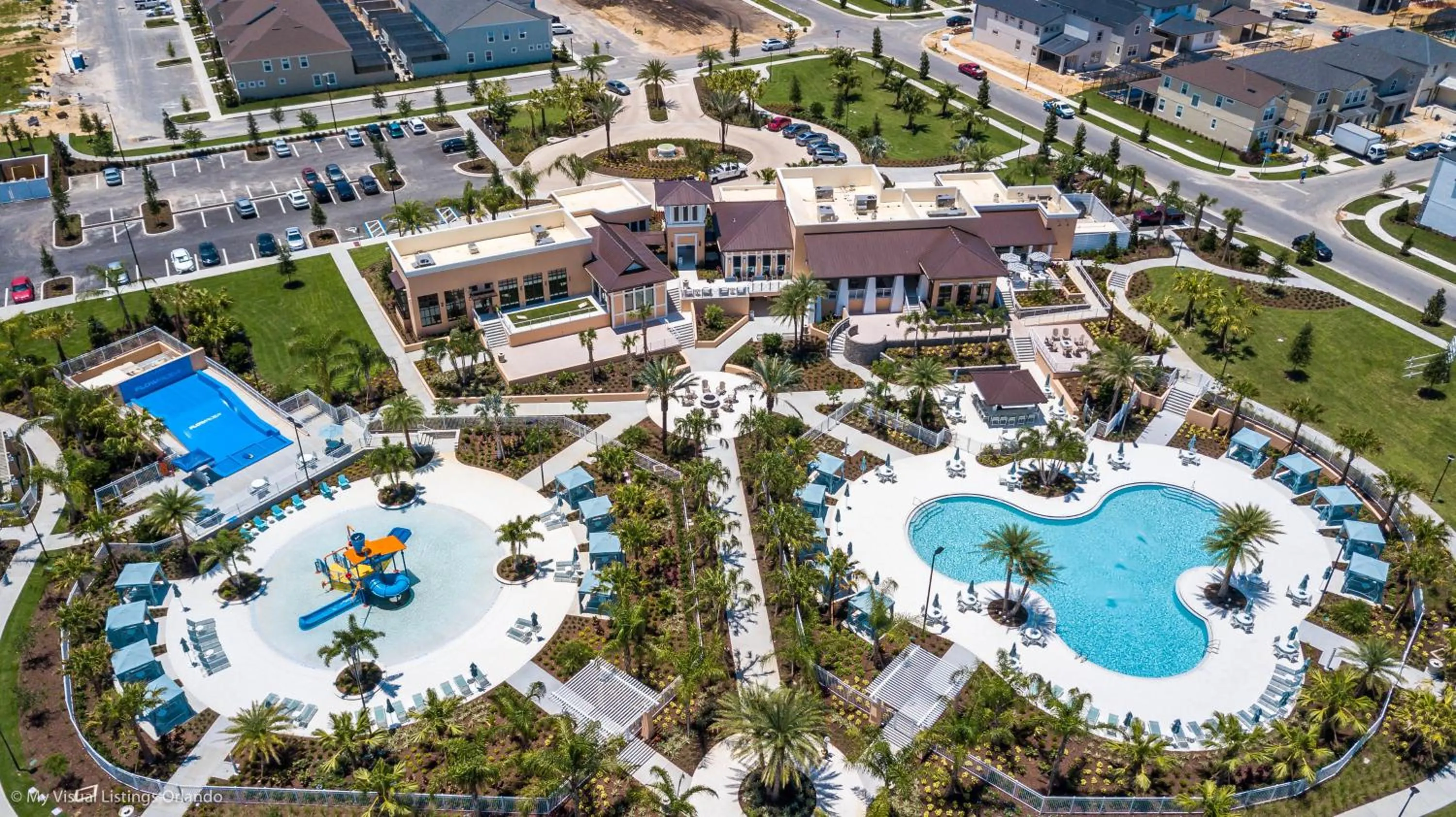 Beautiful Townhome wPool &FREE Resort Access