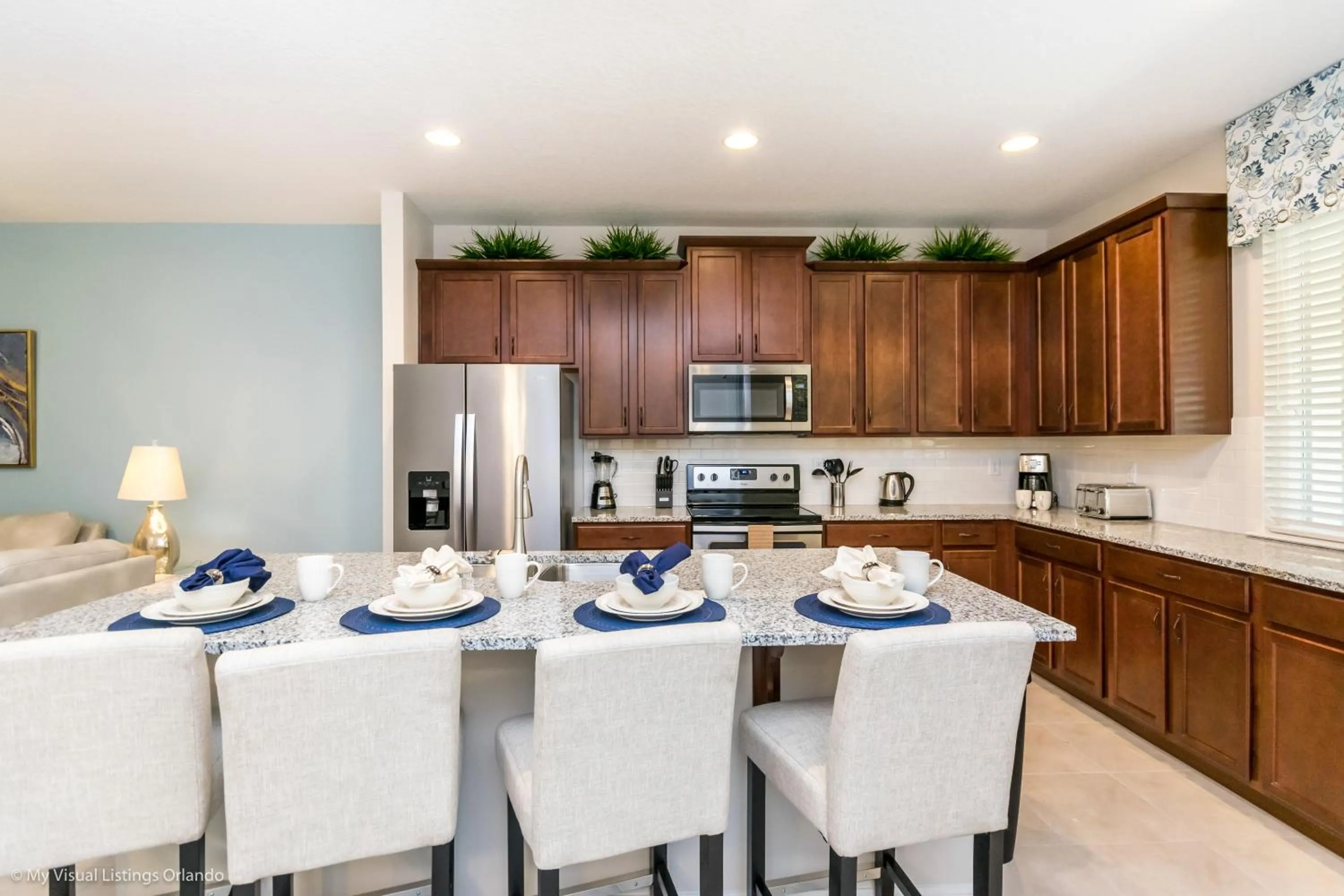 Beautiful Townhome wPool &FREE Resort Access