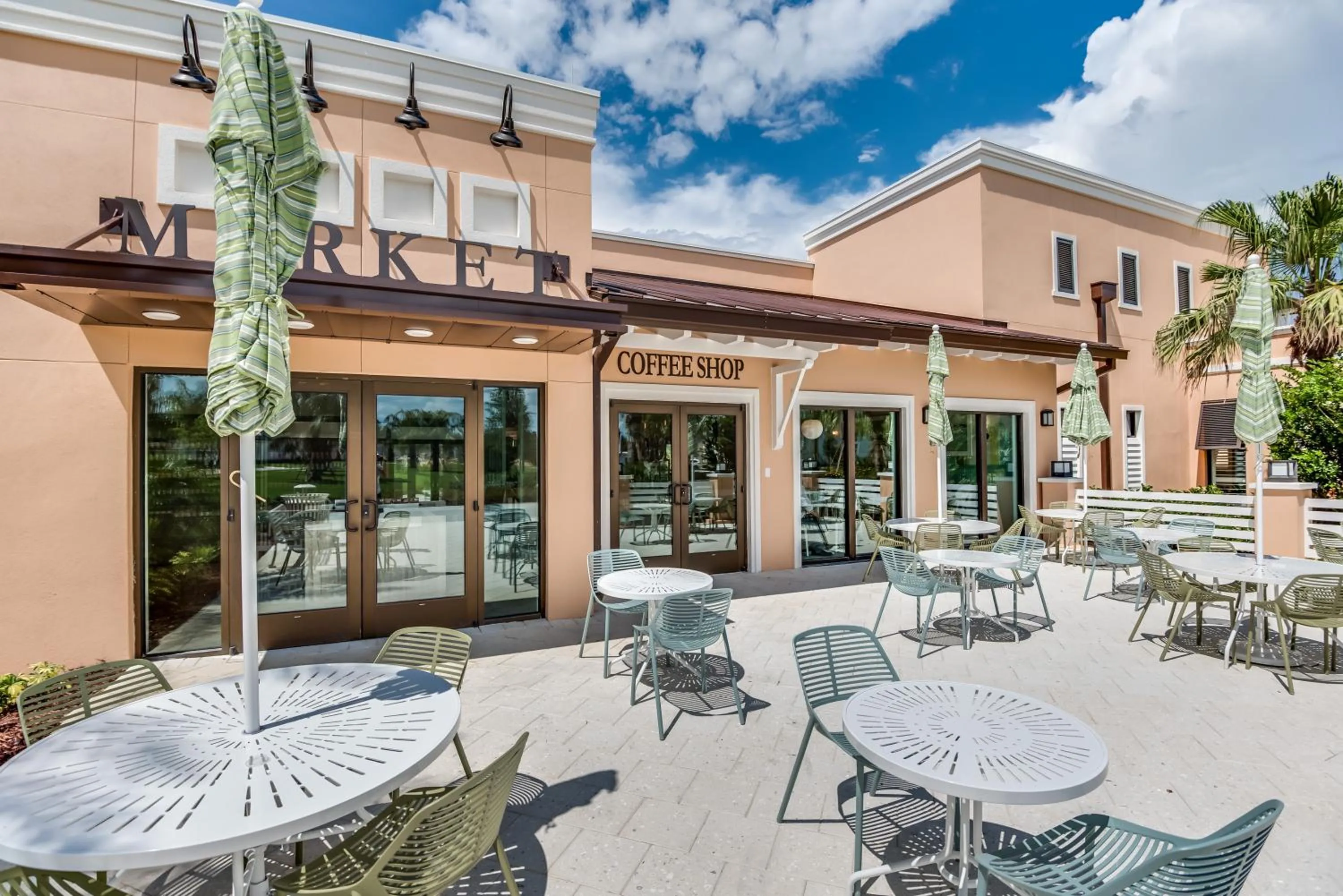 Beautiful Furnished Townhome w Private Pool