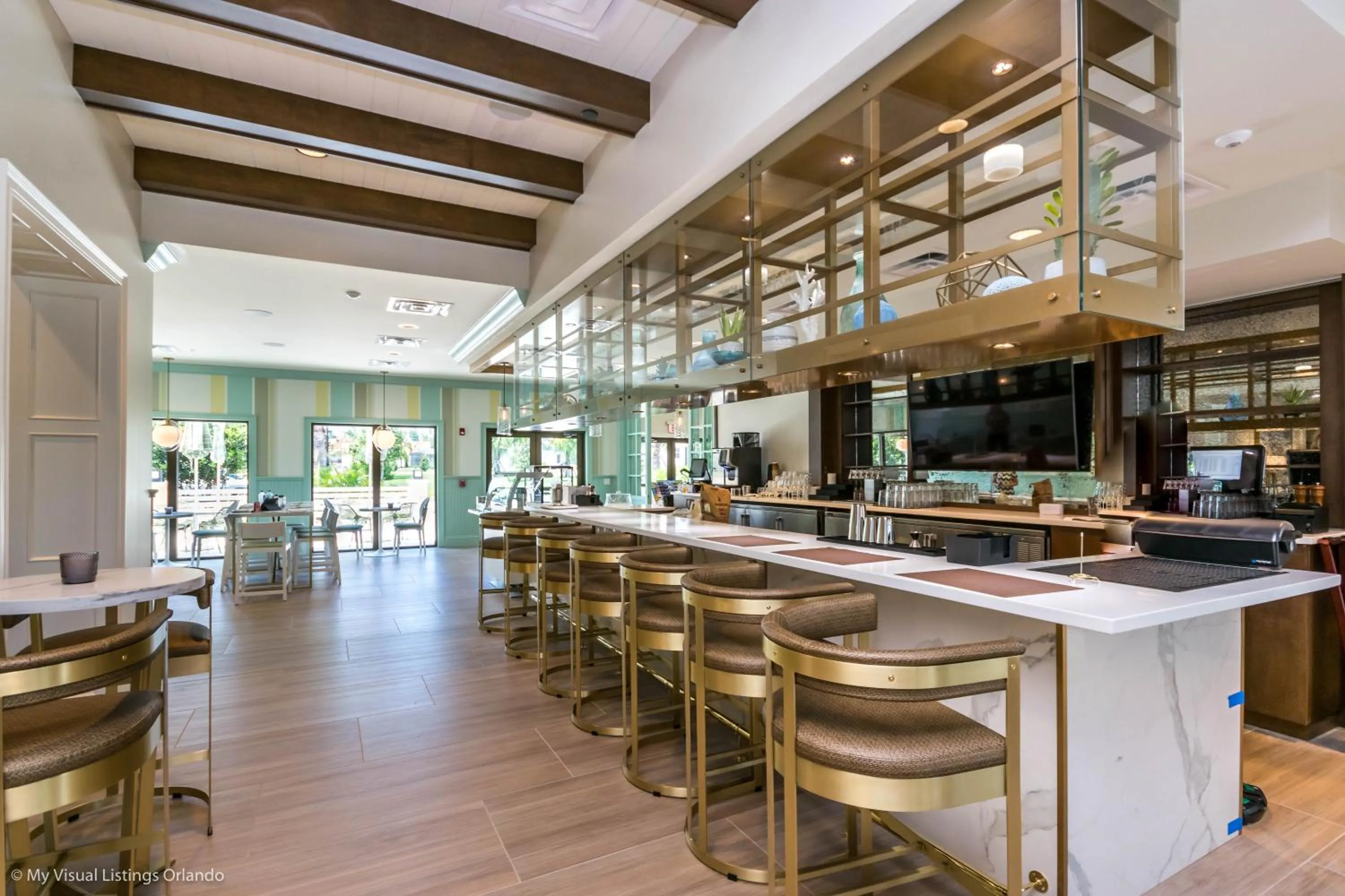 Beautiful Furnished Townhome w Private Pool