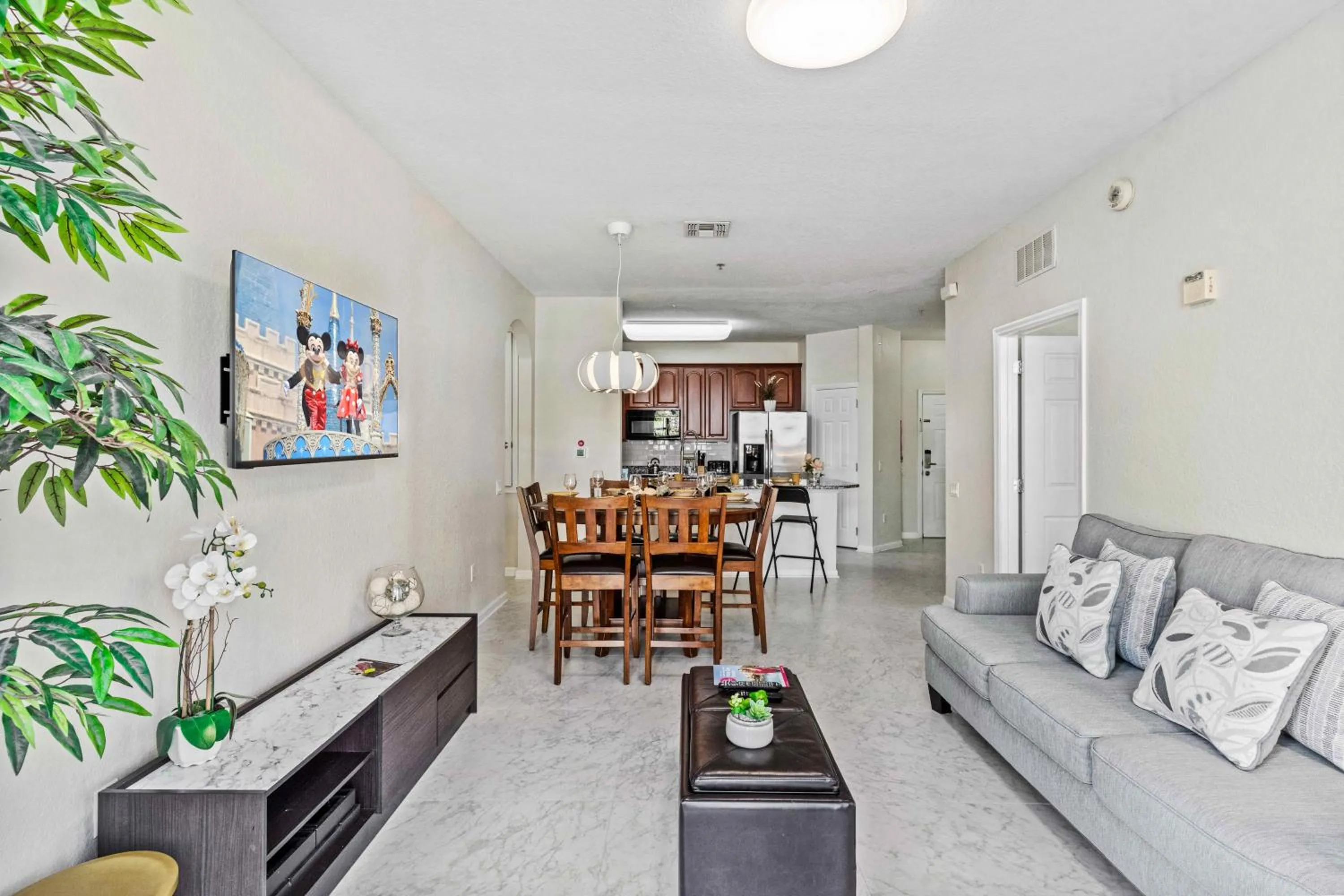 First floor Vista Cay Condo wFREE Resort Access