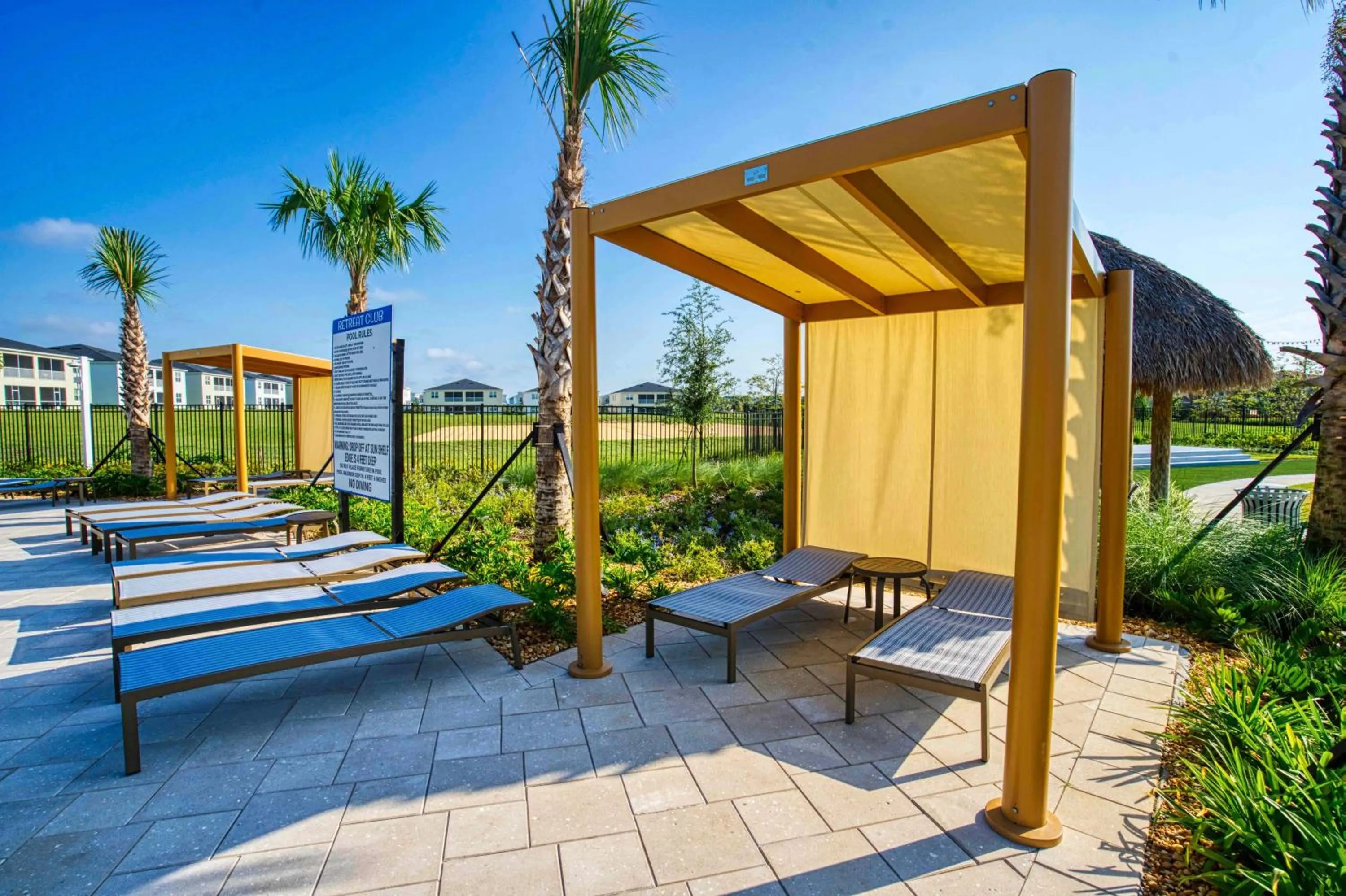 Contemporary Home w Private Pool& Spa