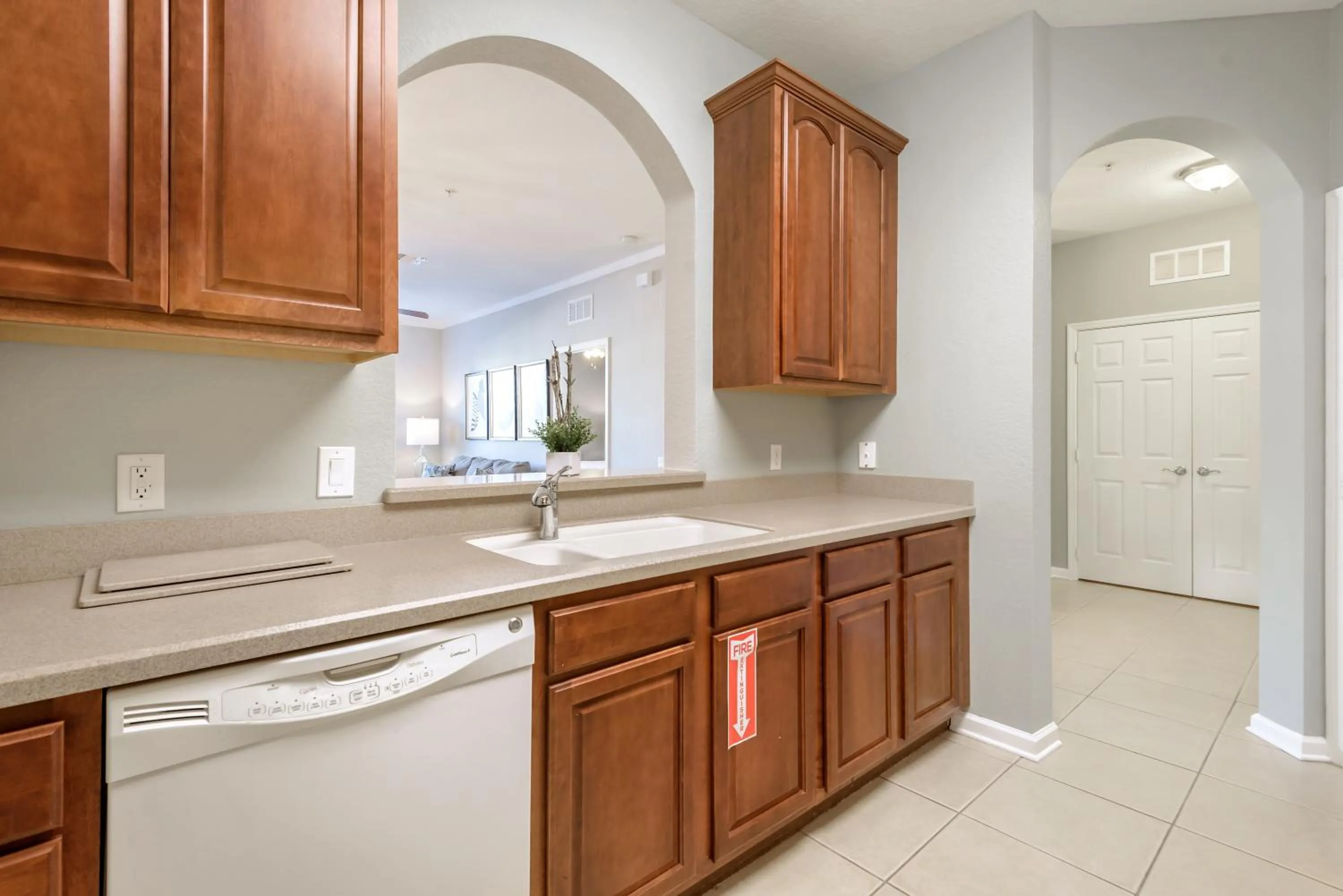 Beautiful Vista Cay Condo, Near I-Drive