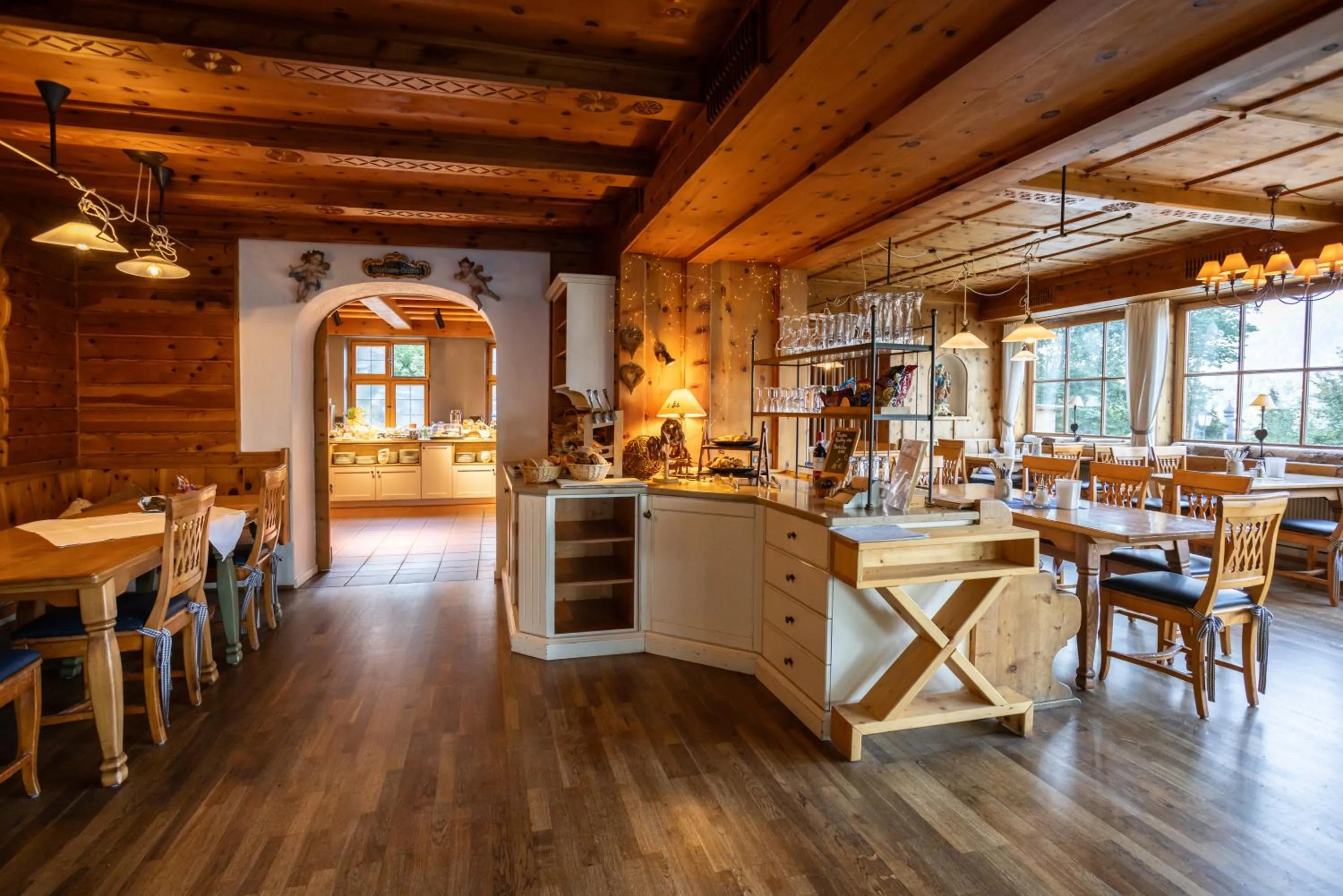 Restaurant/places to eat in Landkomforthotel Panorama & Restaurant Bella Vista