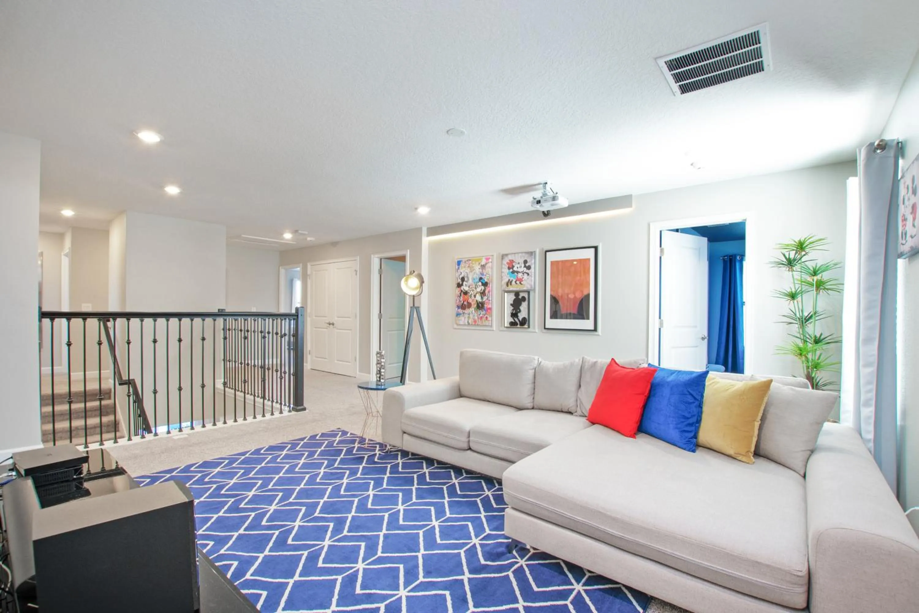 Bed in Private PoolSpa GameRoom near WDW Sleeps 25