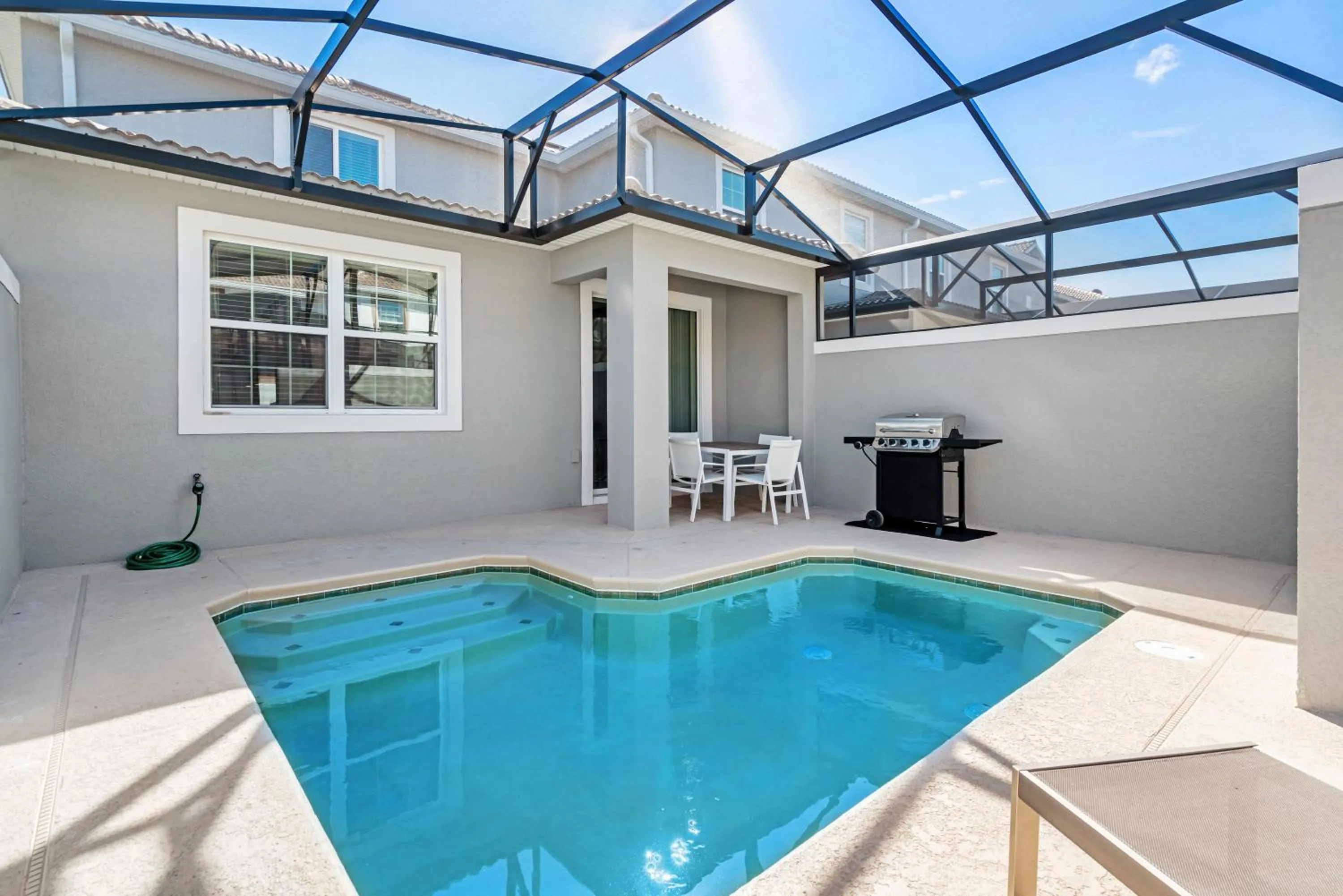 Beautiful Modern Home wPrivate Pool Near WDW