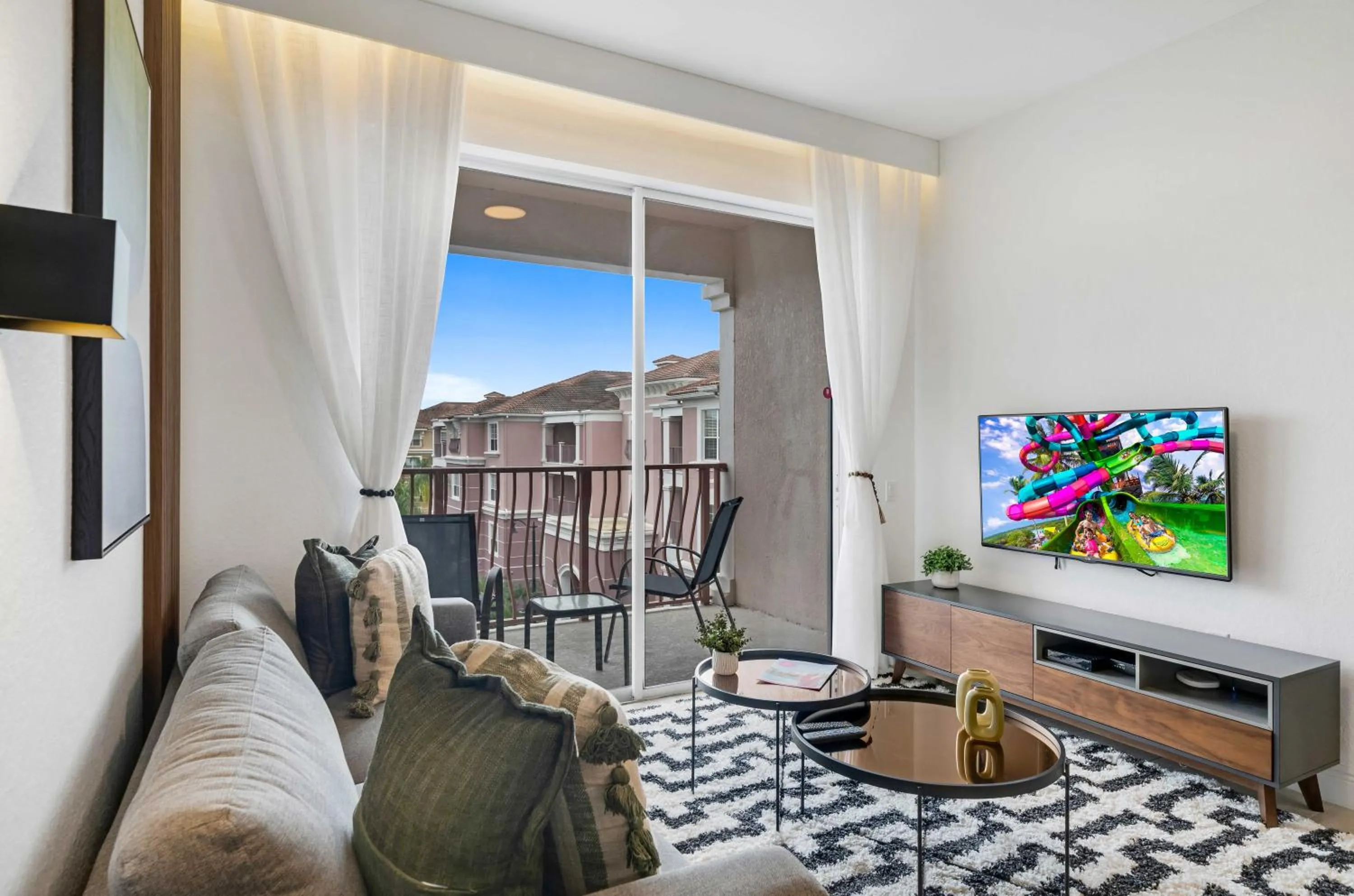 Updated Condo Near Conv Ctr, I-Drive & Universal