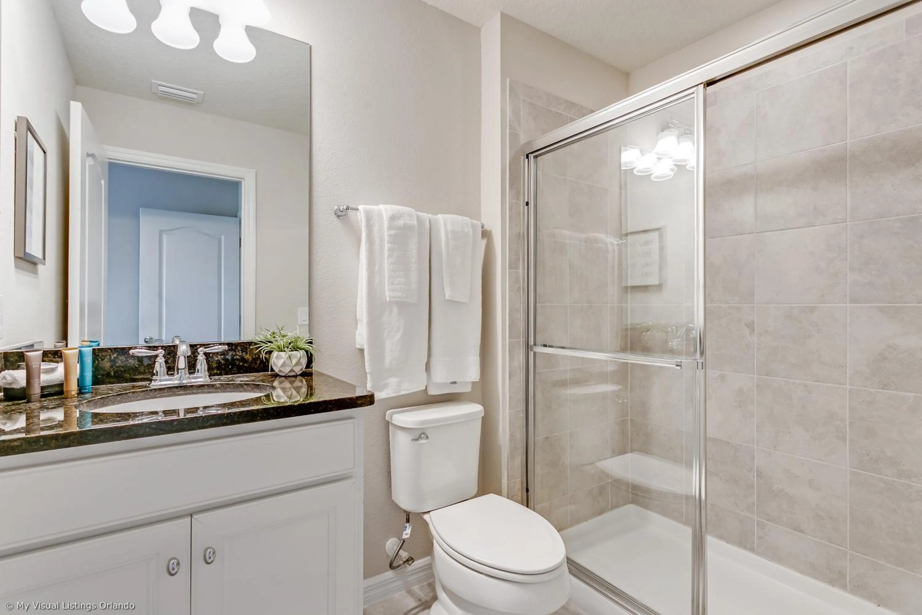 Beautiful Townhome wPrivate Pool 7 mi to Disney