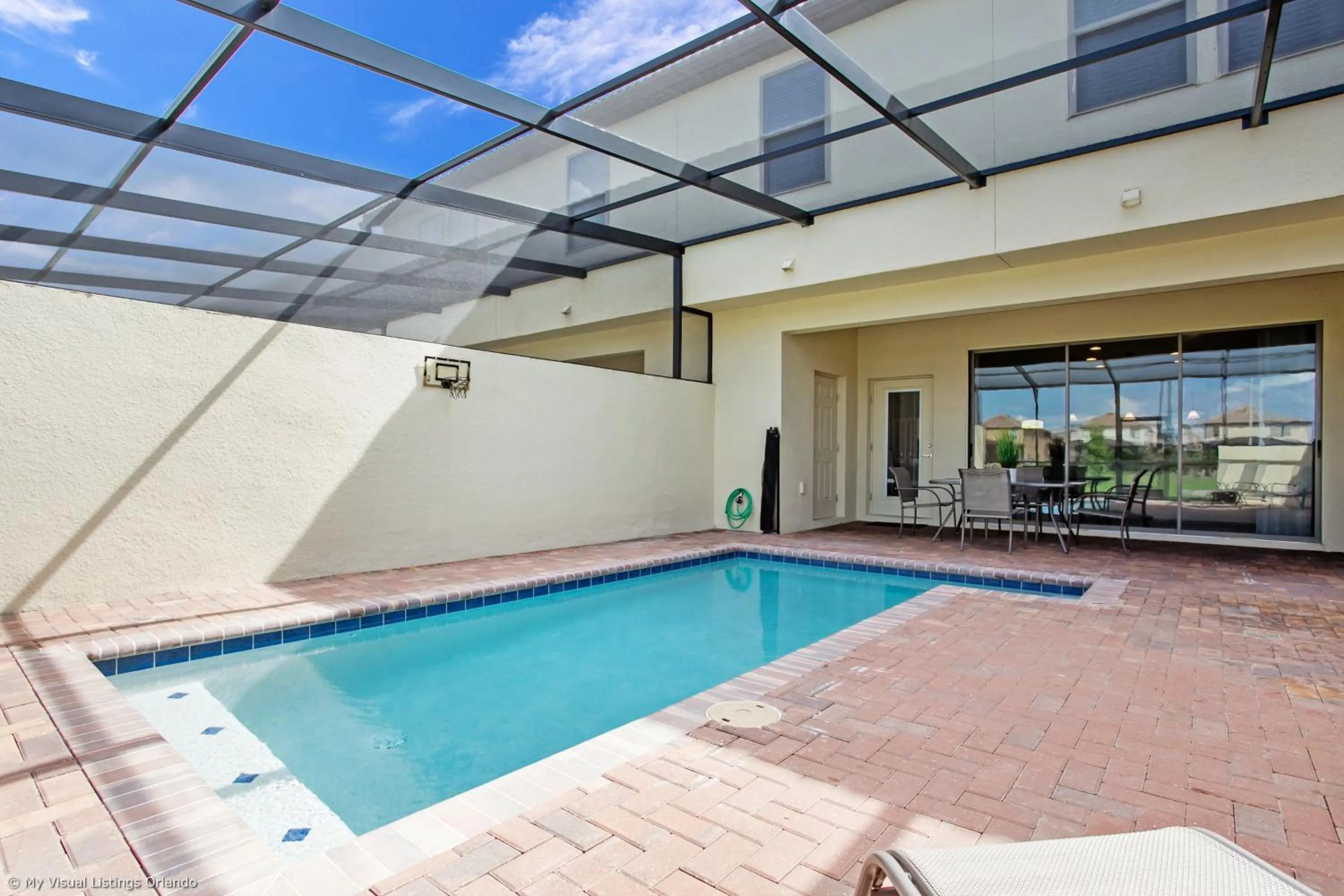 Beautiful Townhome wPrivate Pool 7 mi to Disney