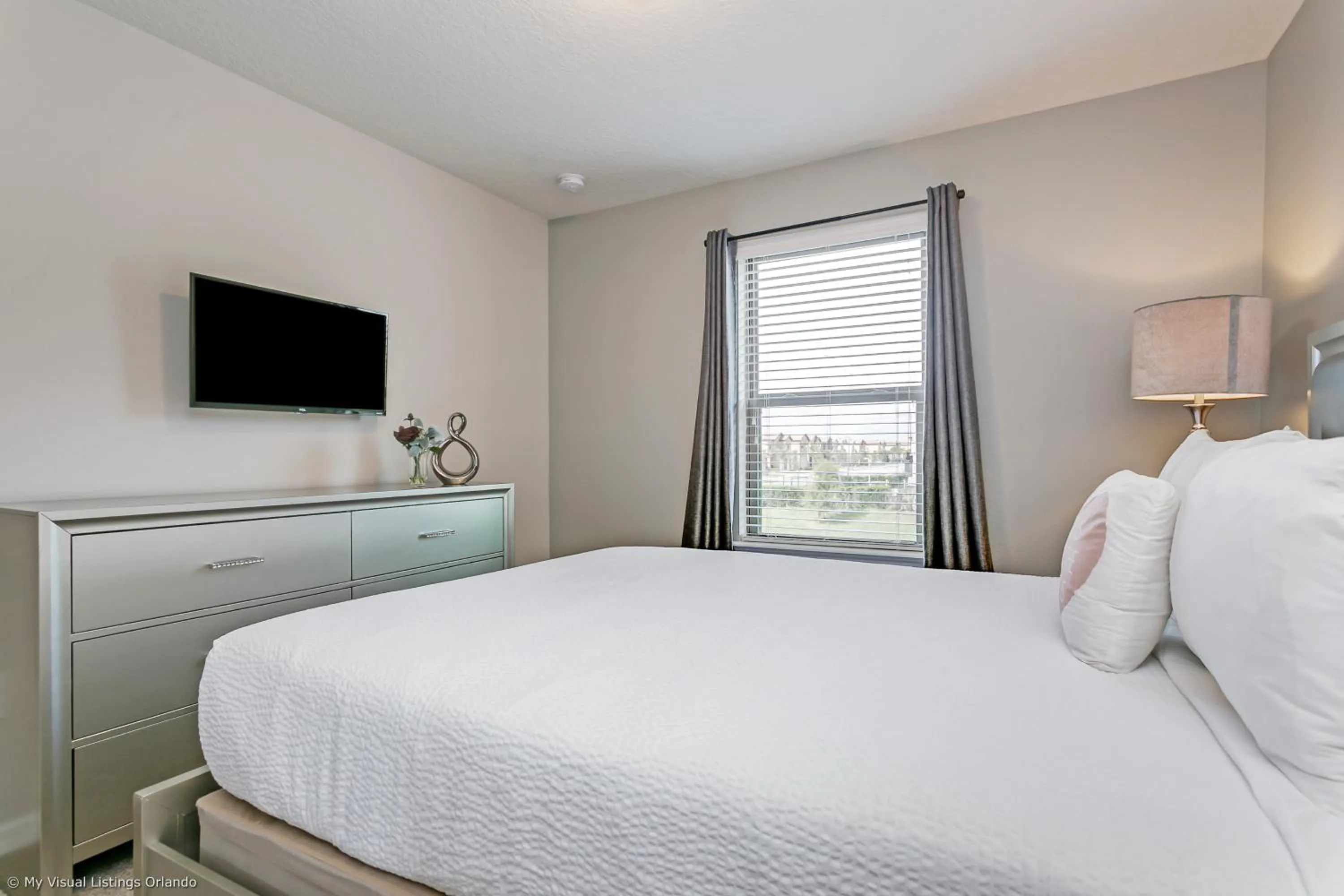 Bed in Beautiful Townhome wPrivate Pool 7 mi to Disney