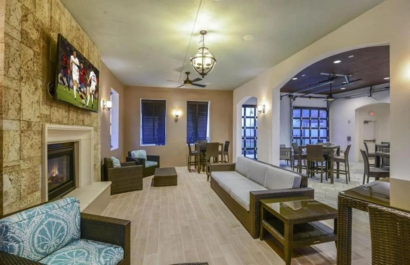 Townhome Splash Pool BBQ FREE Water Park