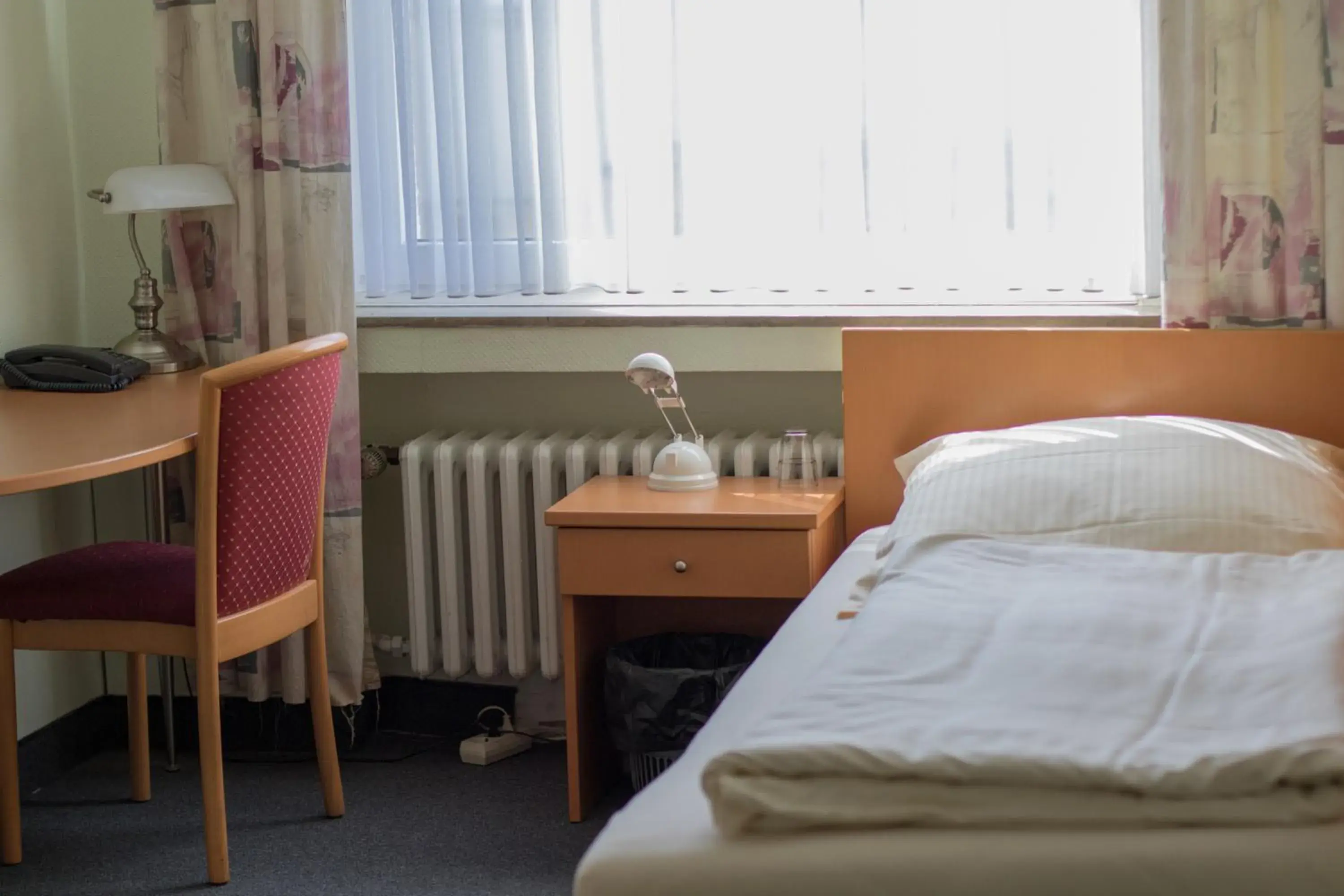 Single Room - single occupancy in Hotel Alscher Single Room - single occupancy in Hotel Alscher