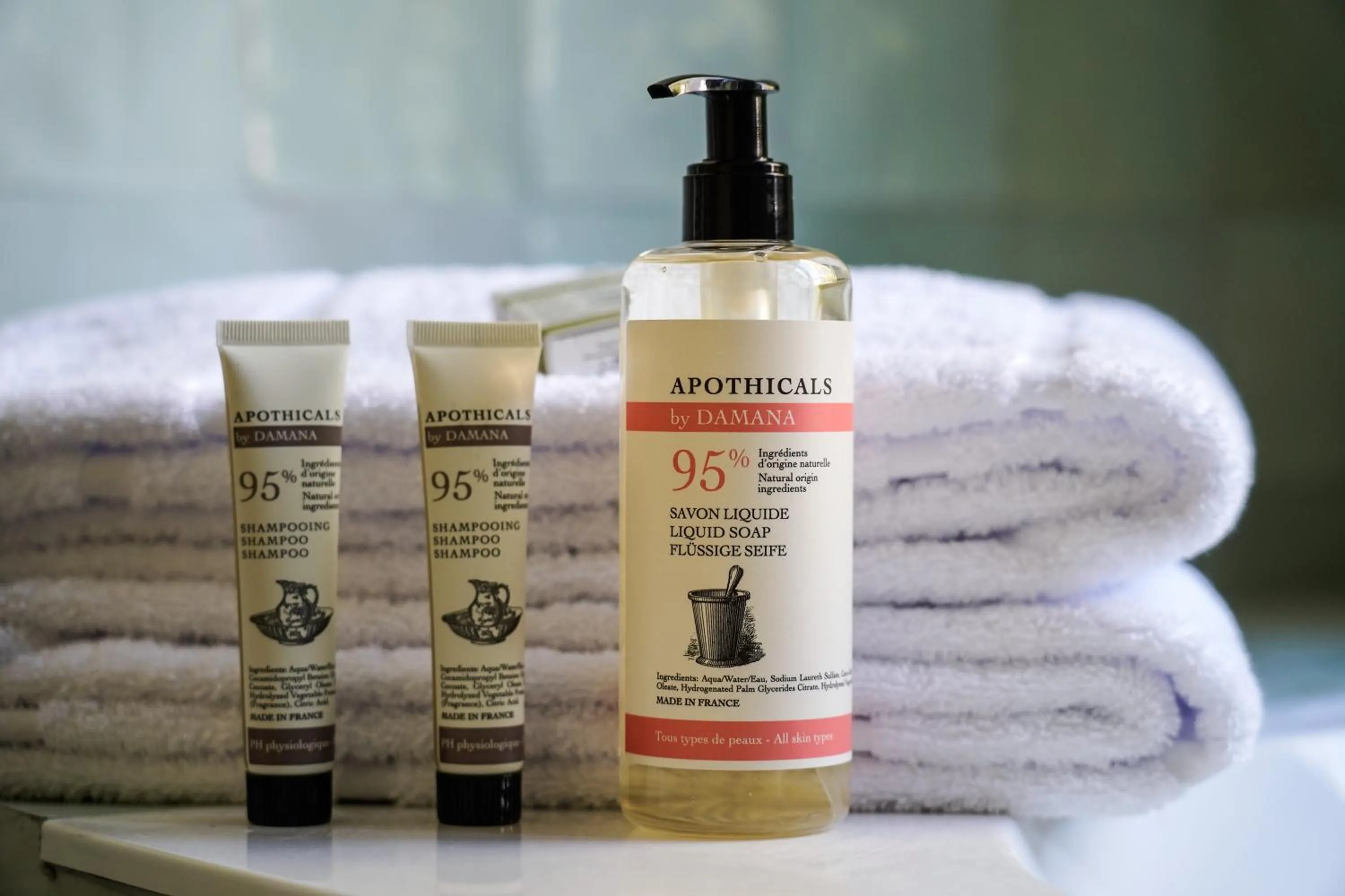 Bathroom in Hôtel Le Mouton Bleu