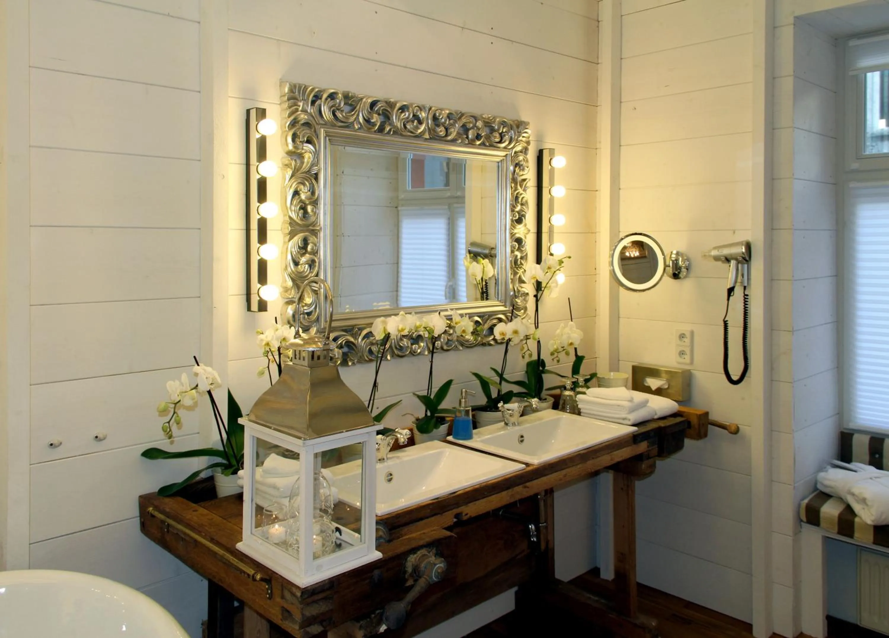 Bathroom in ackselhaus & blue Home