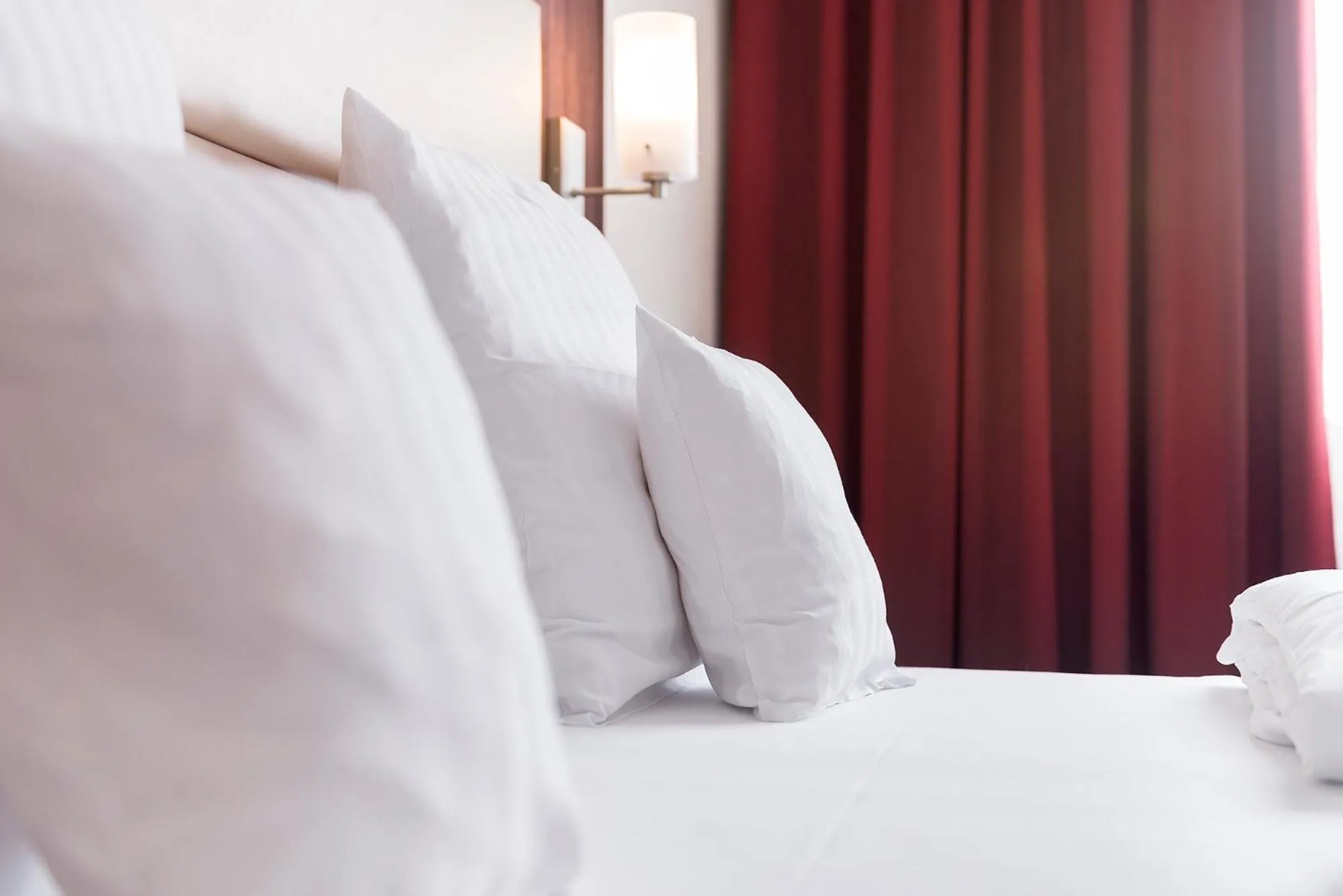 Photo of the whole room, Bed in Adler Hotel & Restaurant Groß-Gerau