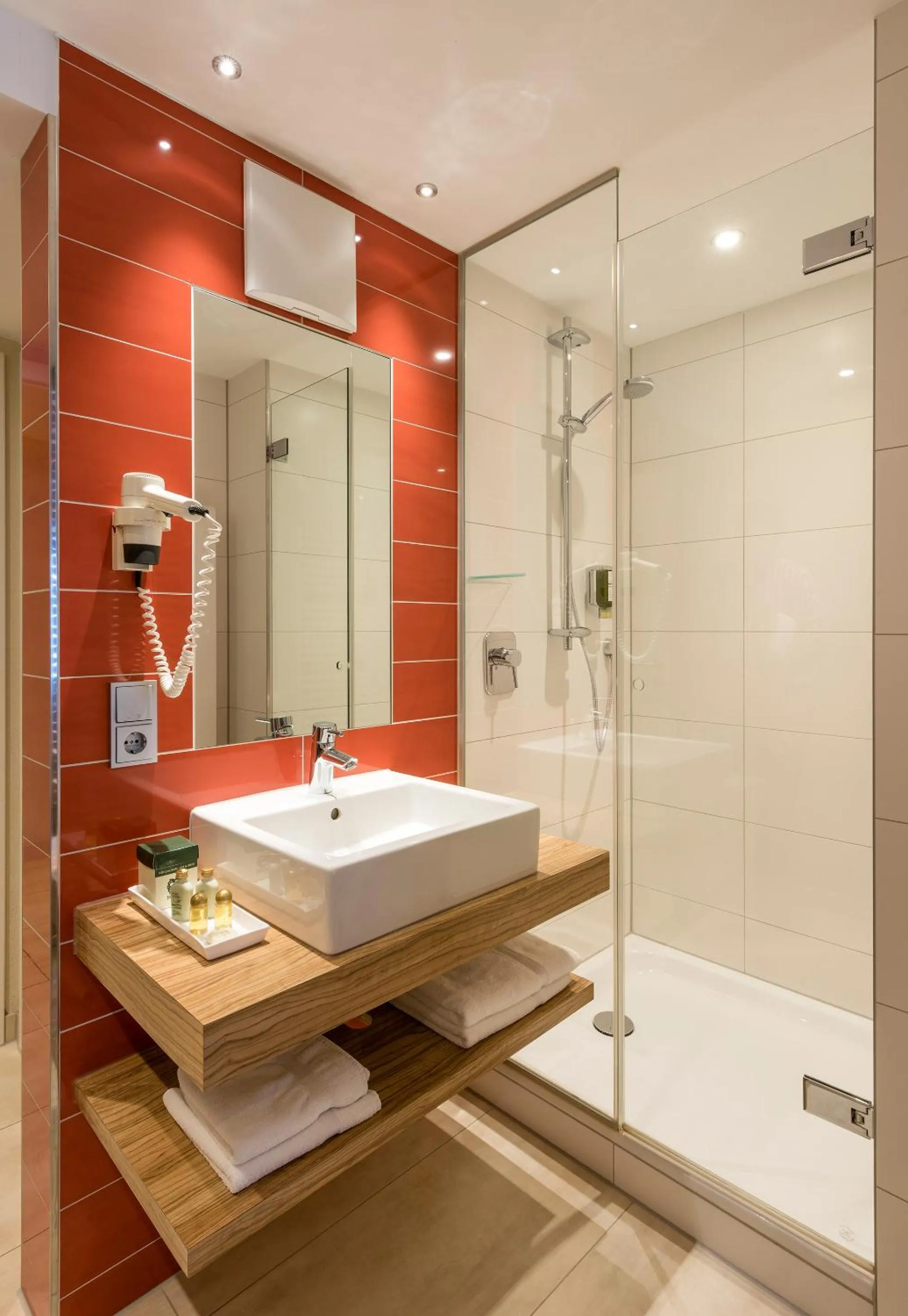 Shower in Landhotel Weißes Roß