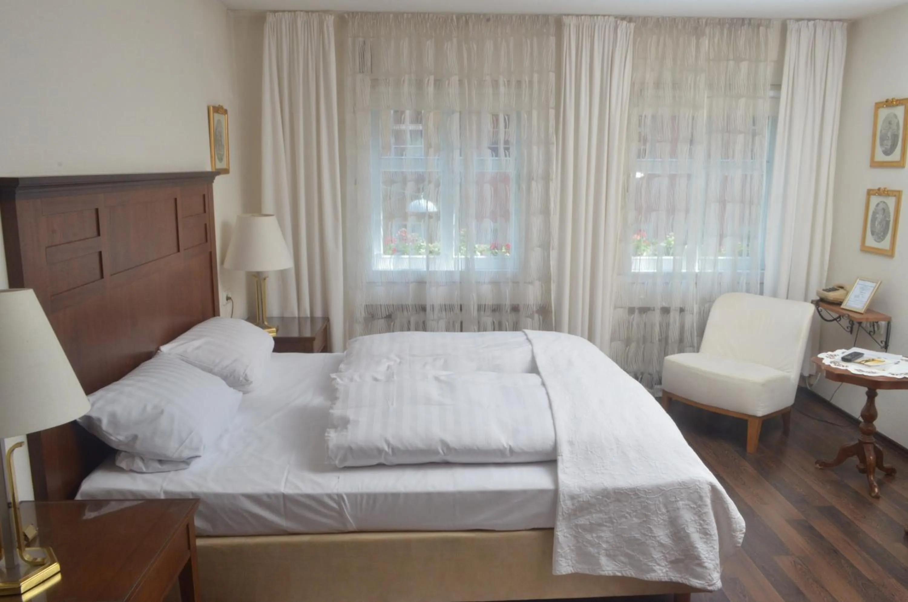 Photo of the whole room, Bed in Hotel Graupner